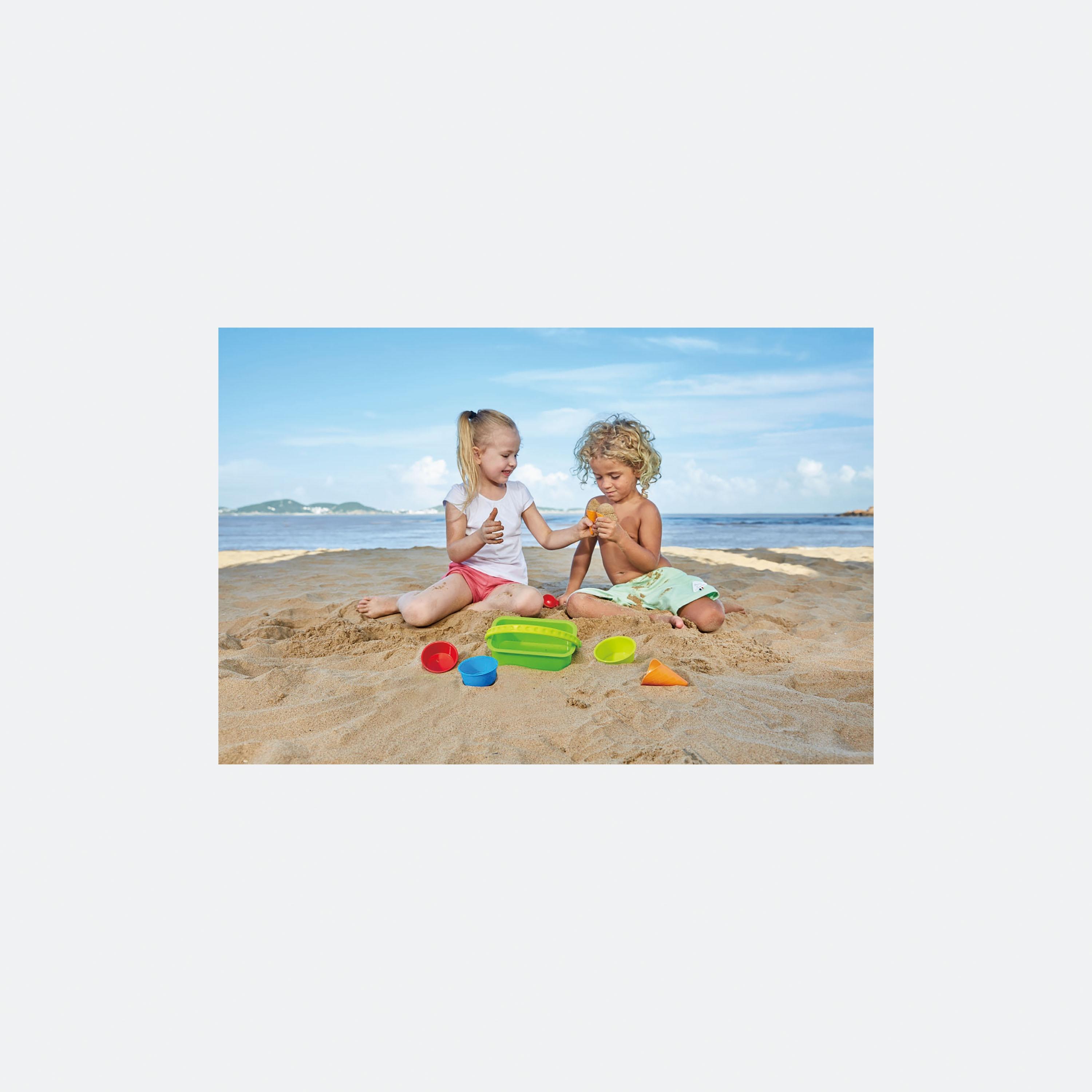 Hape 8-Piece Ice Cream Shop Beach & Sand Toy Set-toys-outdoor-poolandbeach-beachtoys-image-2