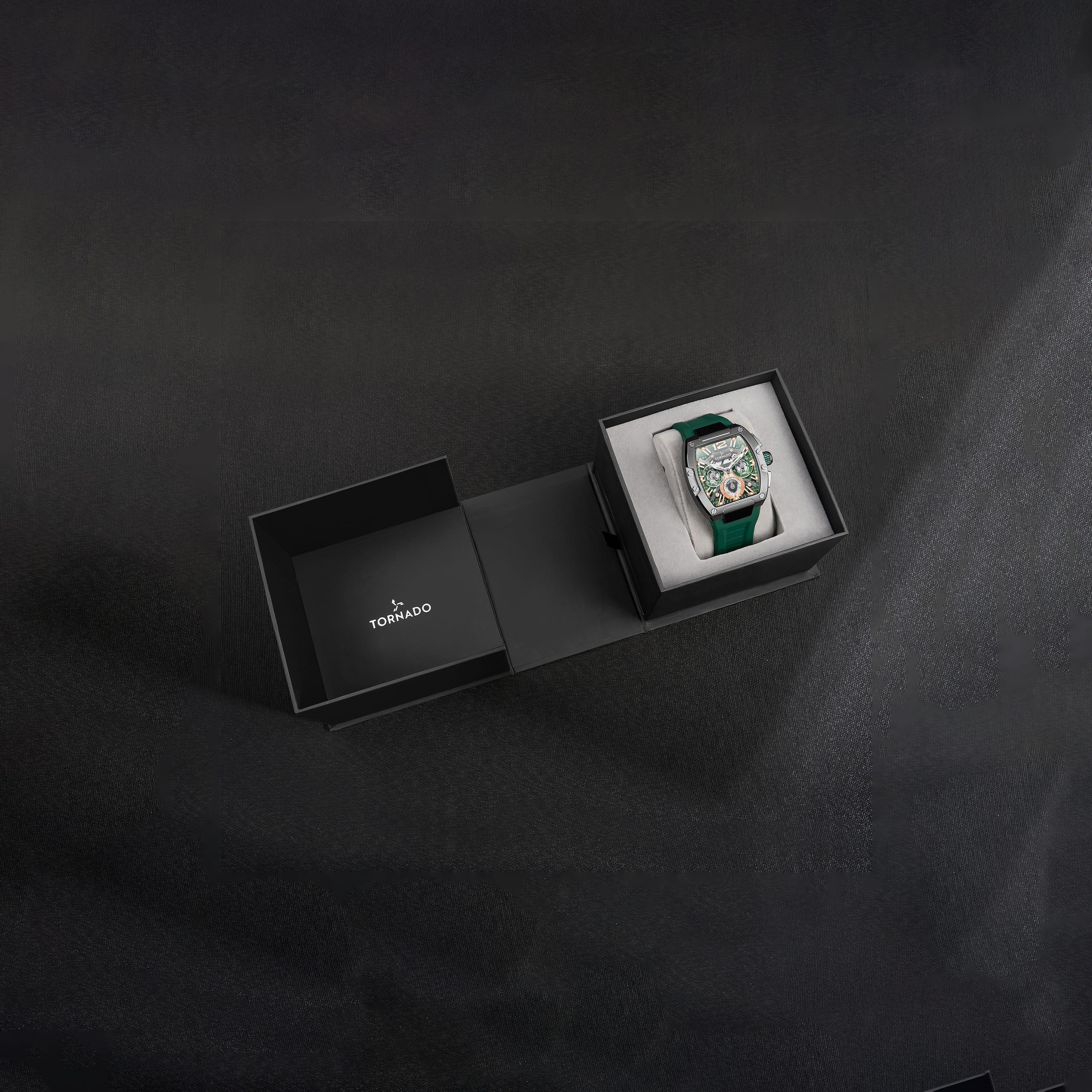 ساعة تورنادو للرجال أوتوماتيك بسوار سيليكون باللون الأخضر | T23105-XSHH-men-watchesandjewellery-watches-image-4