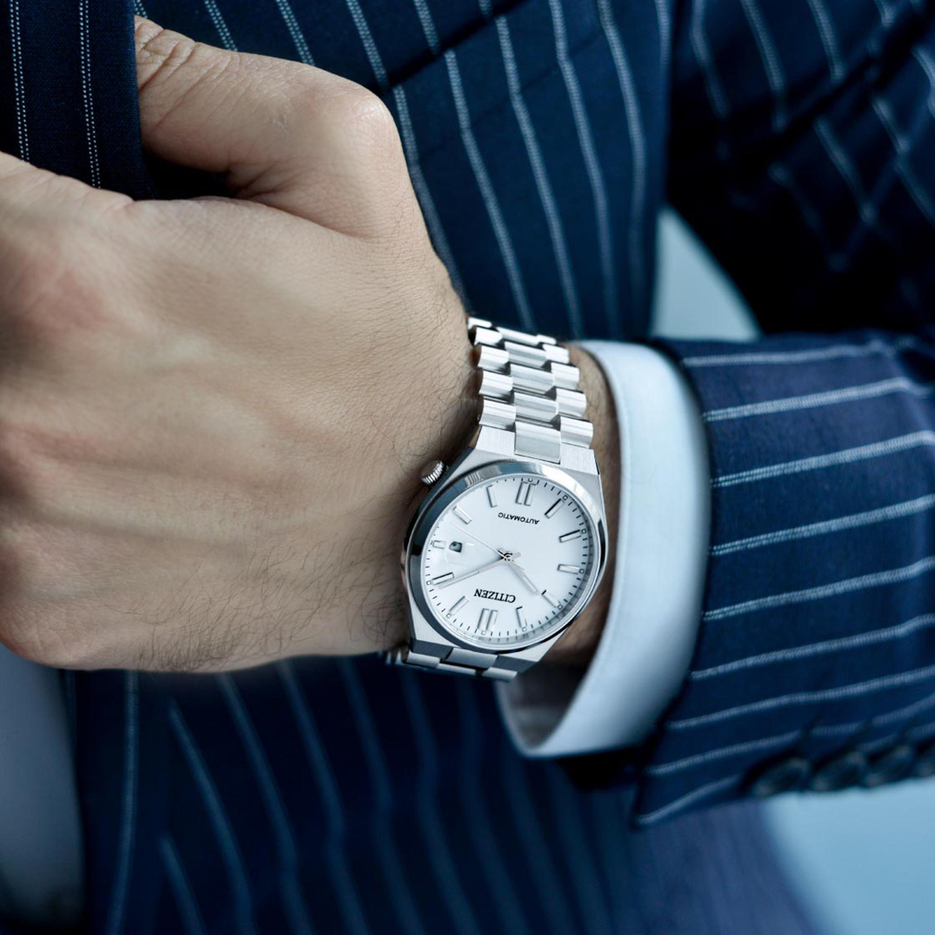 ساعة سيتيزن للرجال ذو 40 ملم بلون فضي مع أوتوماتيكي بسوار ستانلس ستيل | NJ0150-81A-men-watchesandjewellery-watches-image-4
