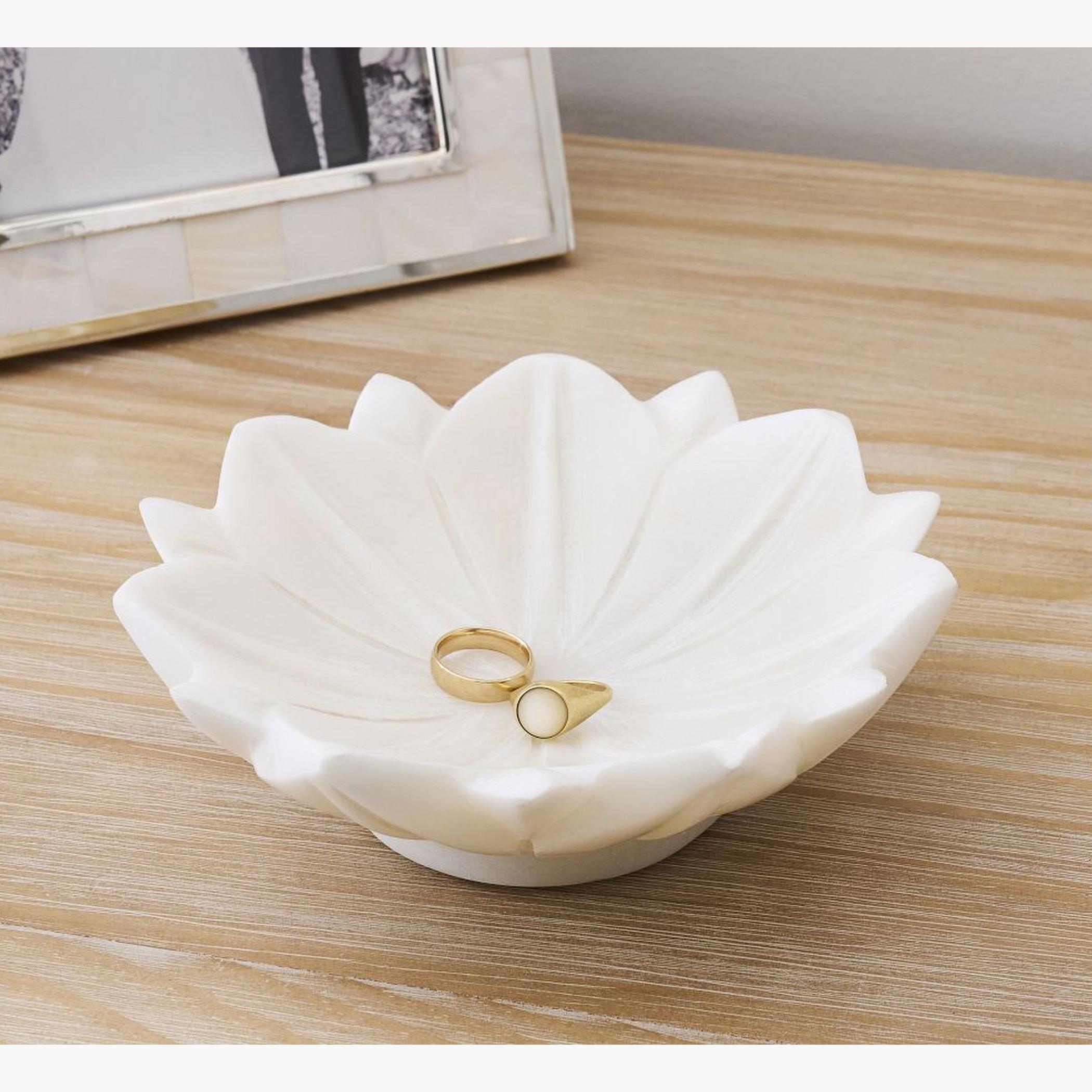 Quesera Handcrafted Marble Lotus Bowl