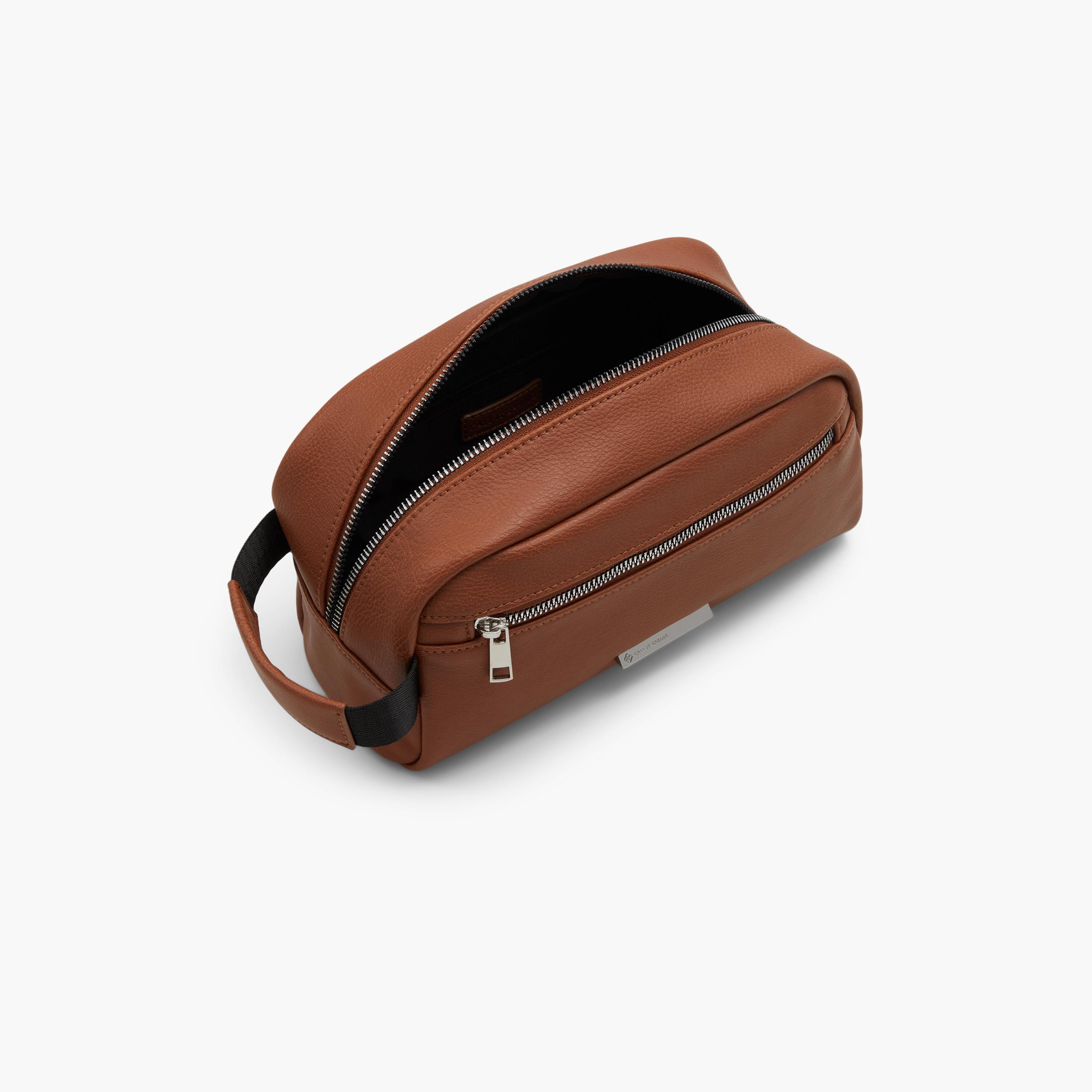 كول ات سبرينج شنطة يد ايلاردودس منقوشة بسحاب-men-beltsandwallets-wallets-image-6