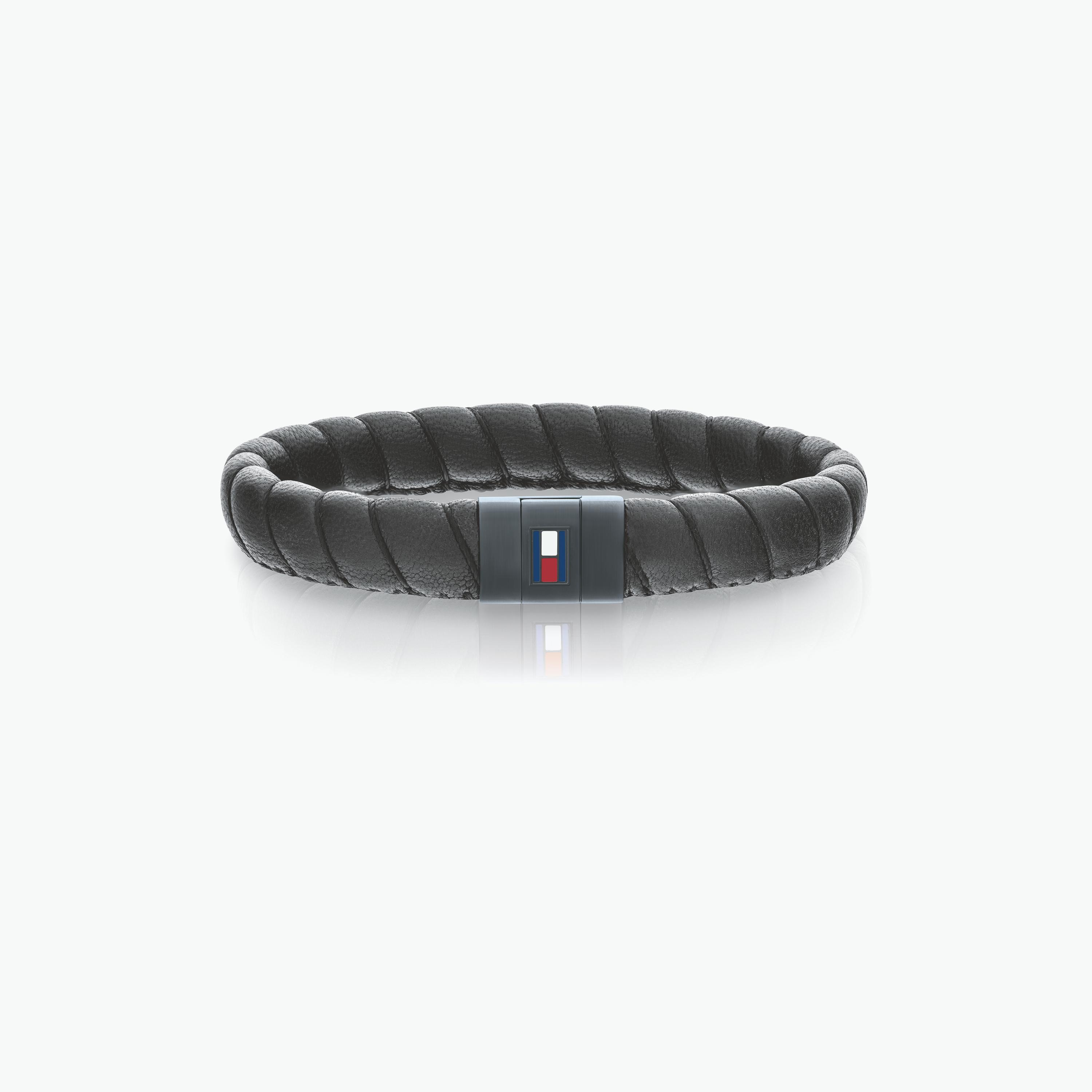 باند كاجوال كور من تومي هيلفيغر بلون اسود | 2701056-men-watchesandjewellery-bracelets-image-1