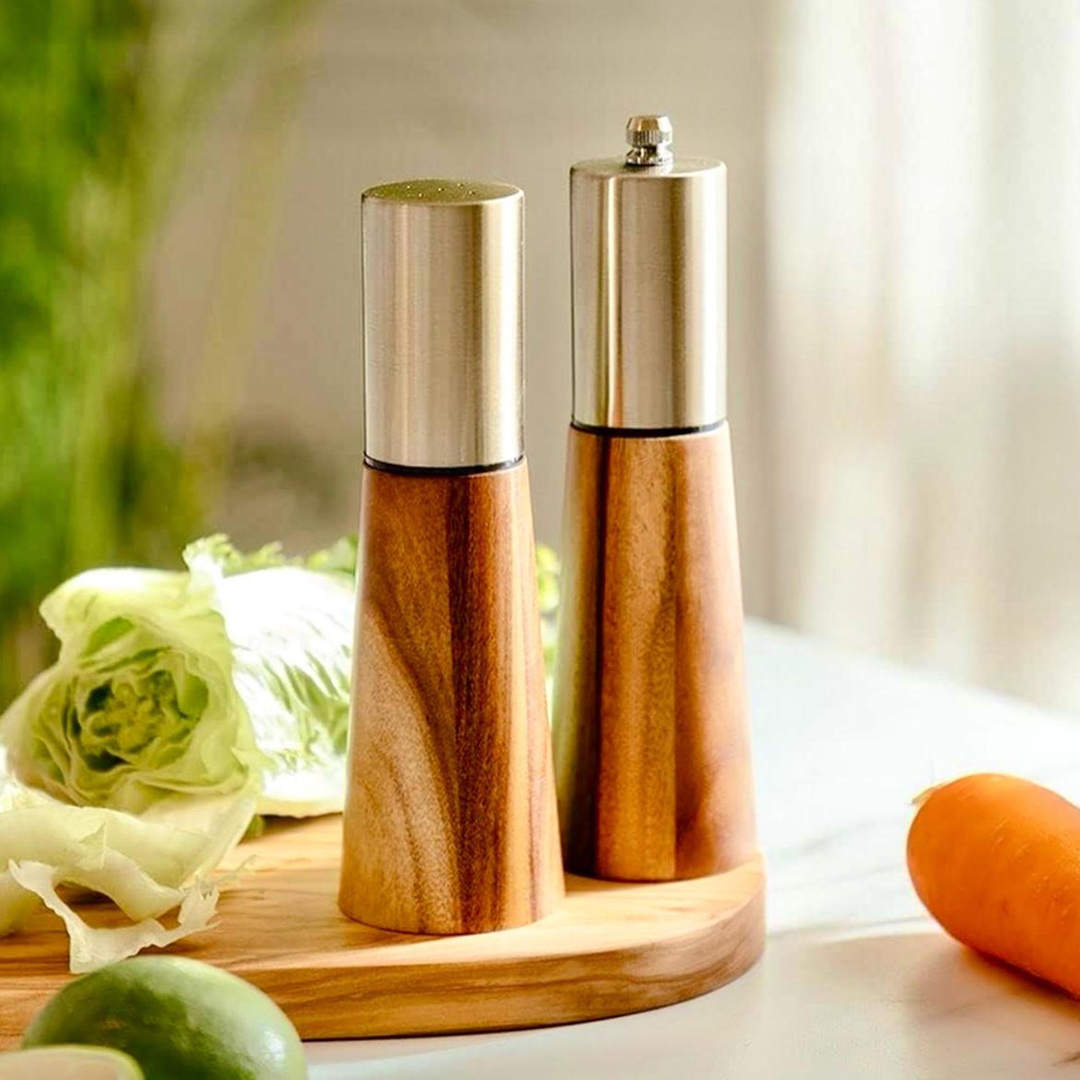 Quesera 6-Piece Salt and Pepper Shaker Set