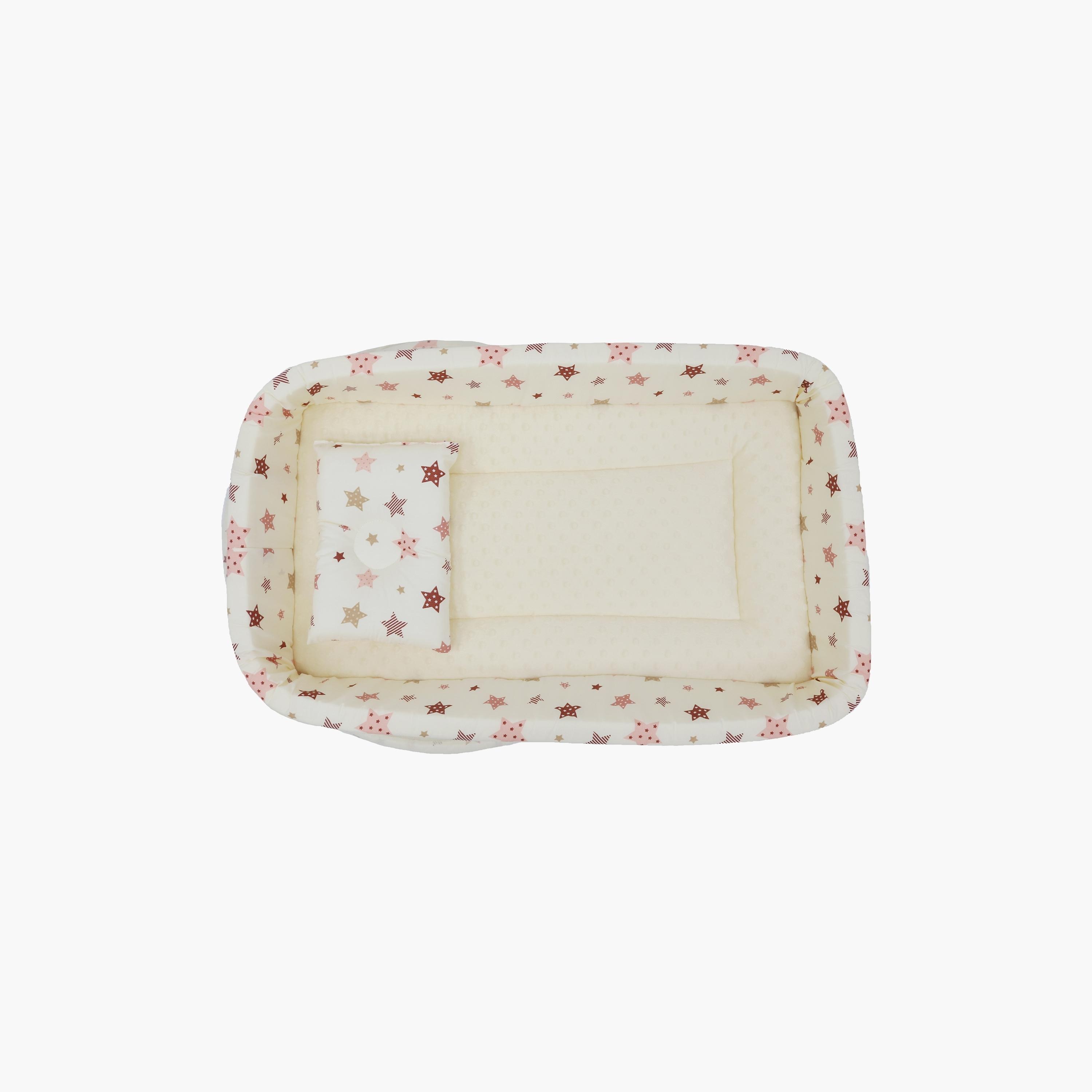 Little Angel Lounger Portable Bassinet, Stars, Beige-baby-nursery-furniture-cribsandbeds-bassinets-image-2
