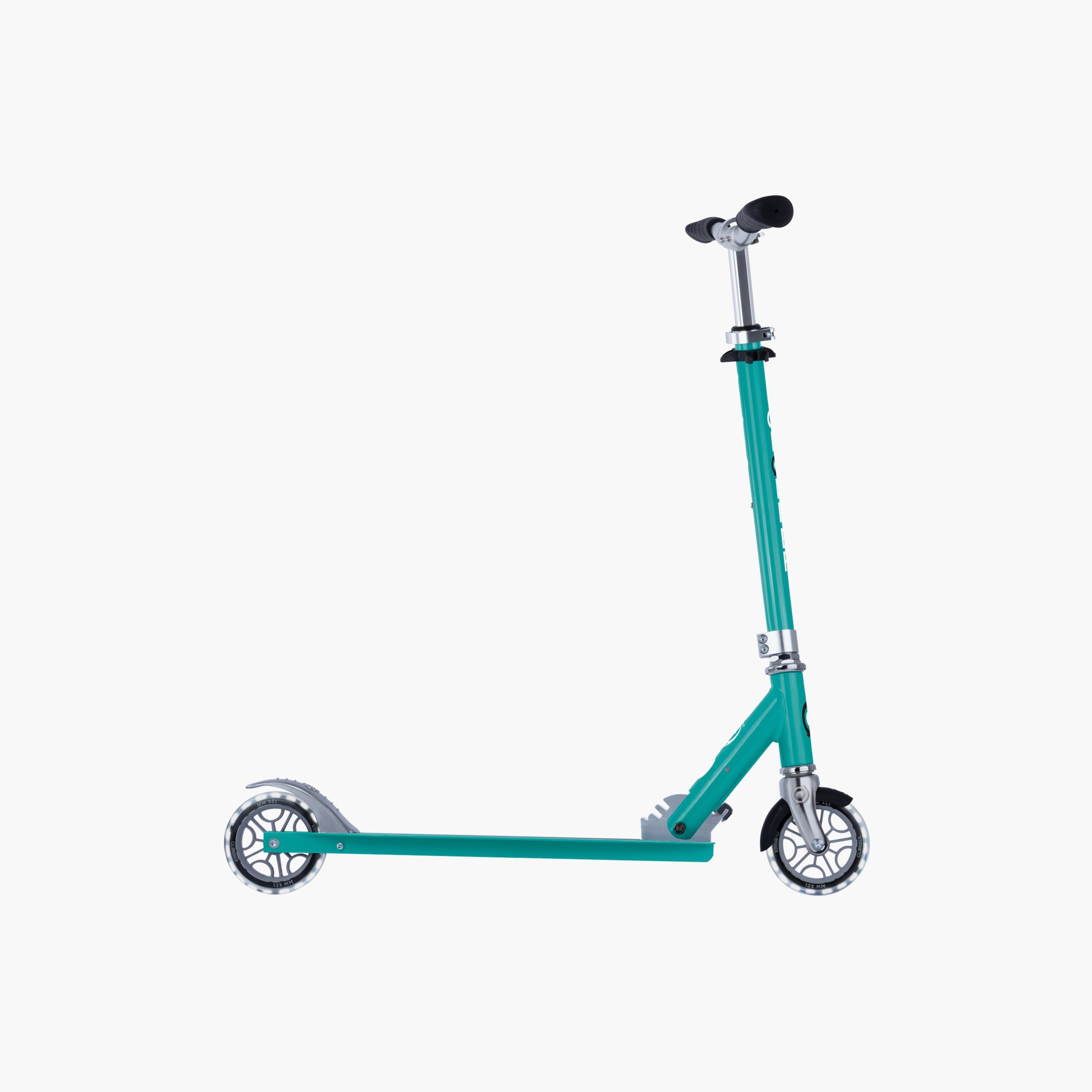 سكوتر ثنائي العجلات قابل للطي فلو إليمينت بإضاءة من جلوبر-toys-outdoor-scooters-image-3