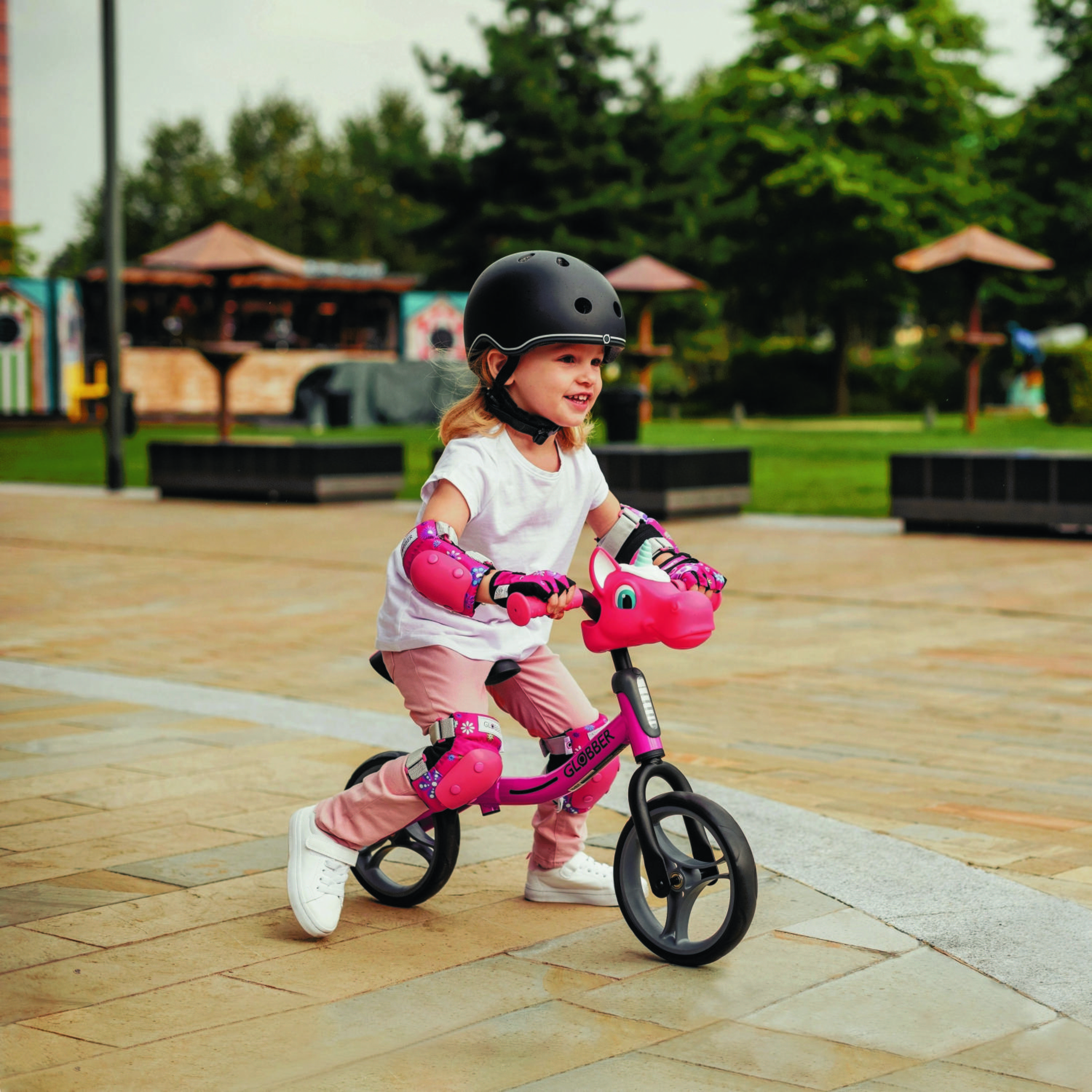 Globber Elbows & Knees Pads, Flower, Pink-toys-outdoor-bikesandrideons-bikesafetyaccessories-image-3