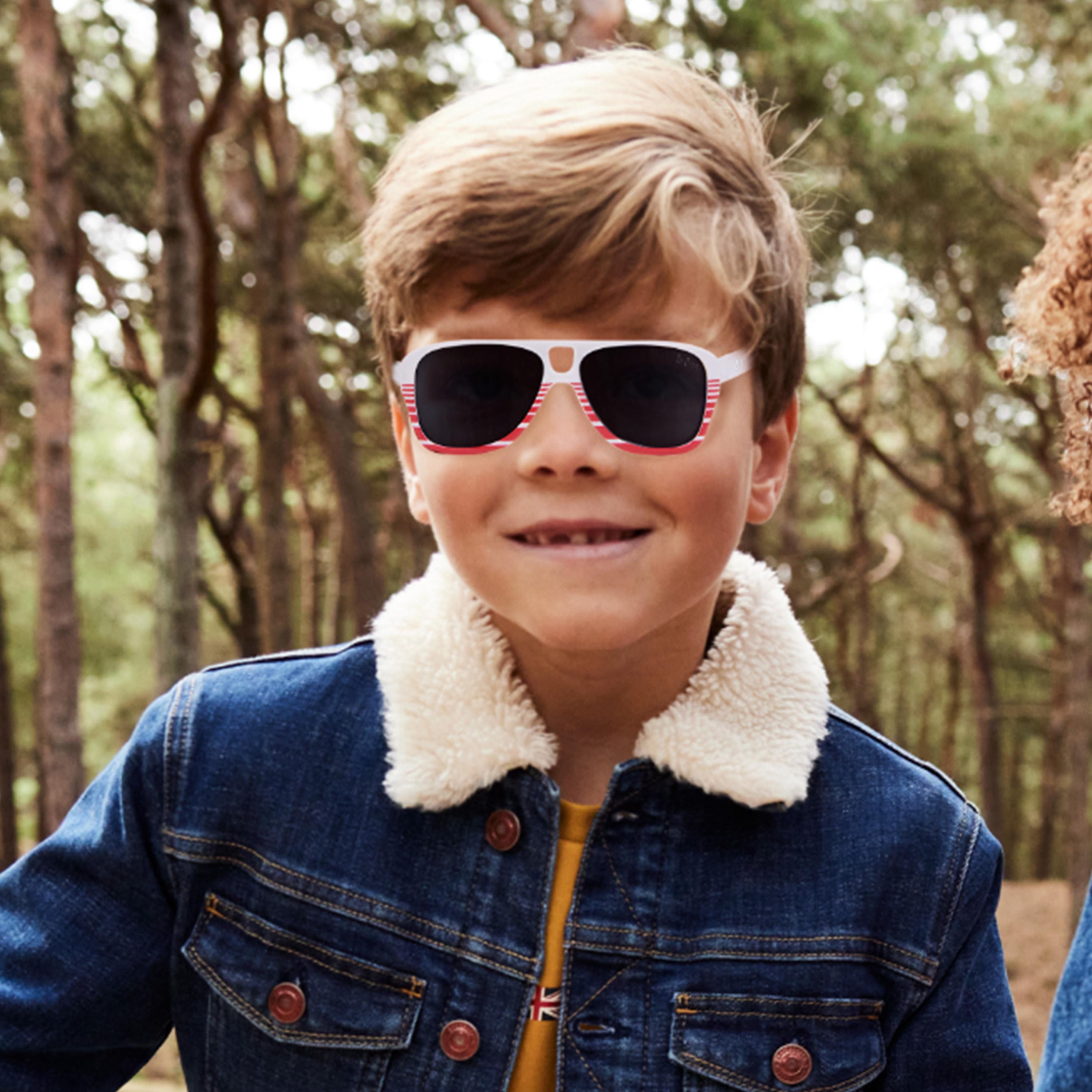Lee Cooper Kids Polarized 52 MM Navigator Sunglasses LCK108C03-girls-accessories-sunglasses-image-8