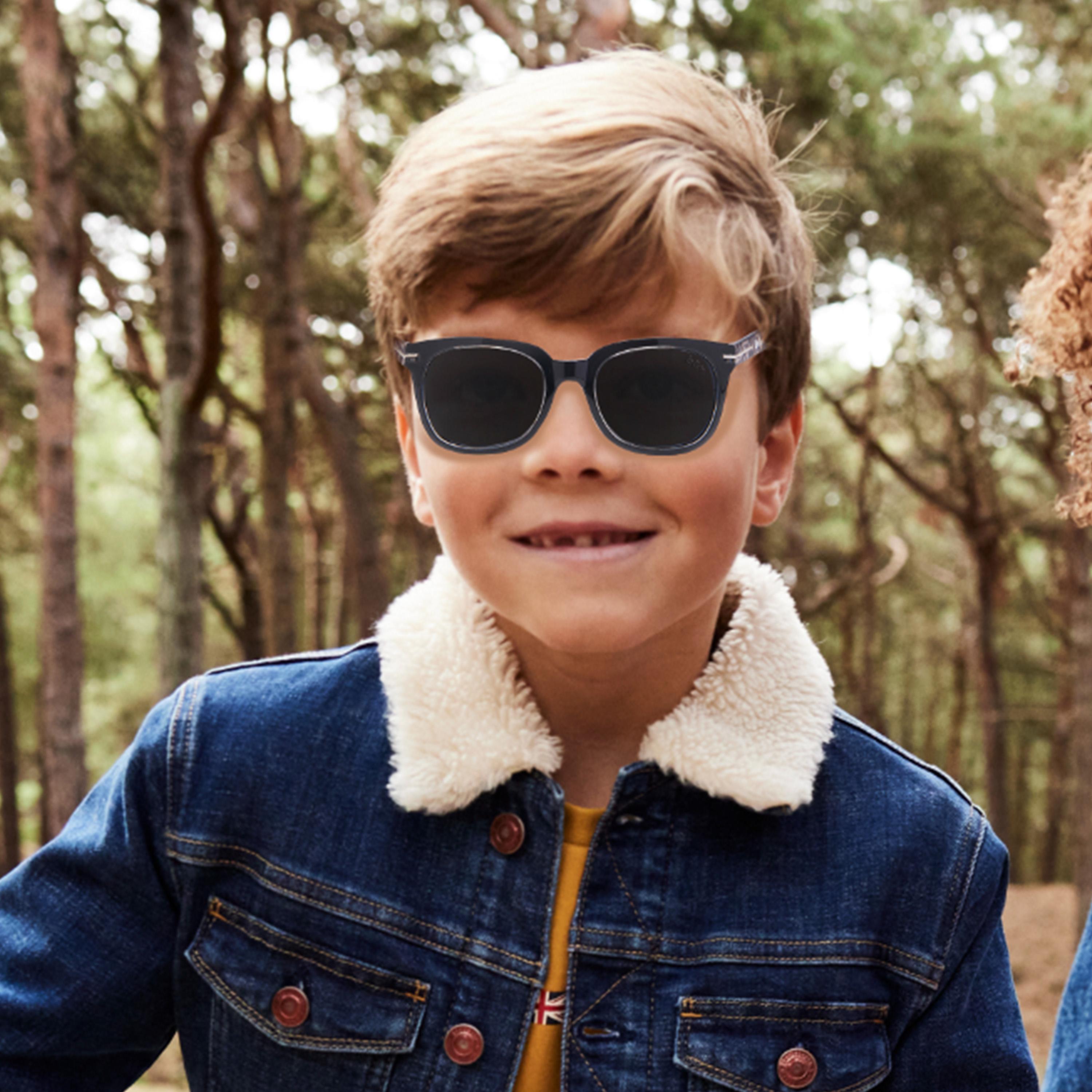 Lee Cooper Kids Polarized 47 MM Wayfarer LCK116C03-girls-accessories-sunglasses-image-7
