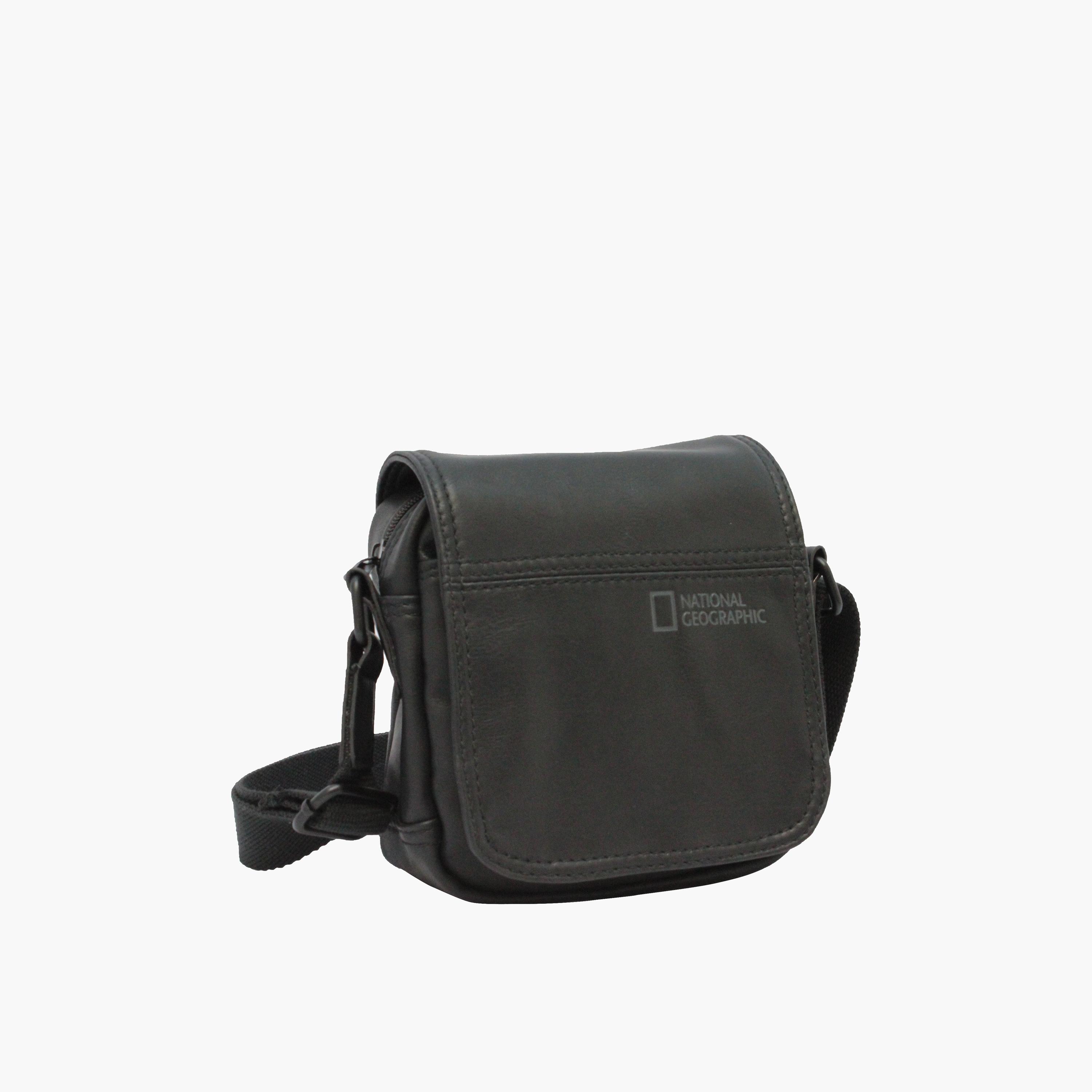 ناشيونال جيوغرافيك- شنط كروس جلد صناعي 17 إنش مع غطاء وحزام قابل للتعديل | N00801-travel-accessories-image-3