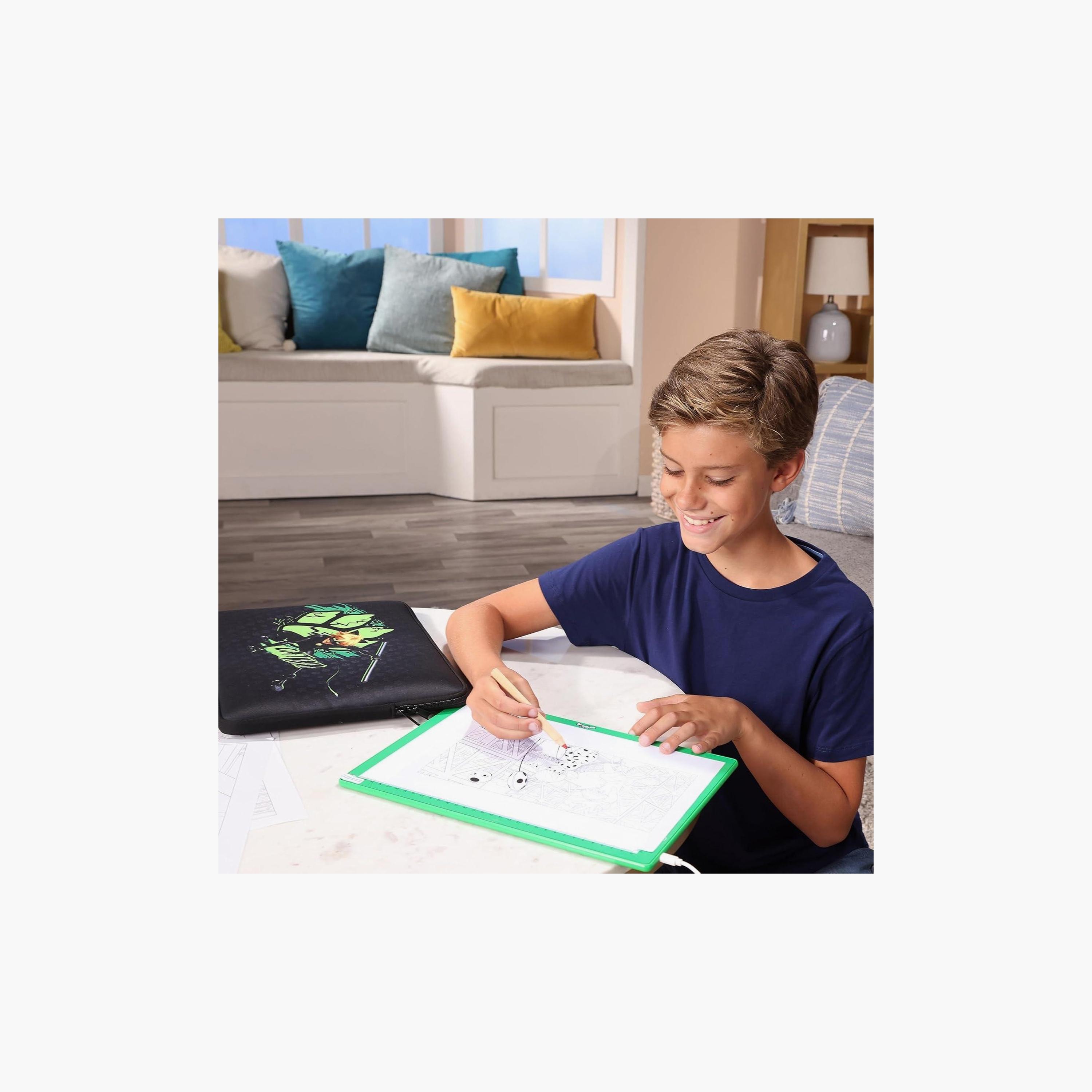 Miraculous Ladybug LED Light Pad Drawing Kit With Neoprene Case - Green-school-artsandcrafts-image-5
