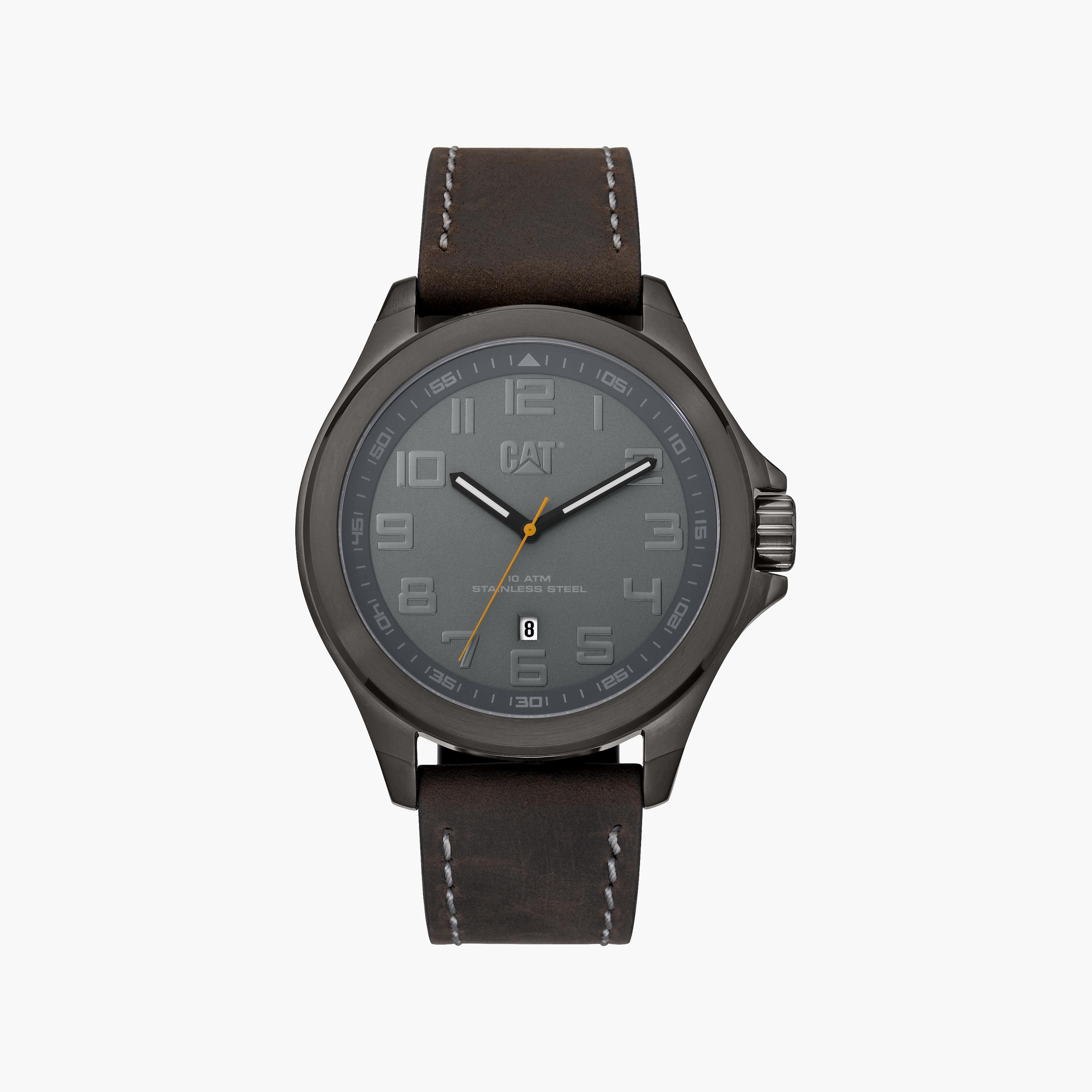 ساعة أنالوج مع 43 مم ذات جلدي بلون بني للرجال من كات | PU25135515-men-watchesandjewellery-watches-image-1