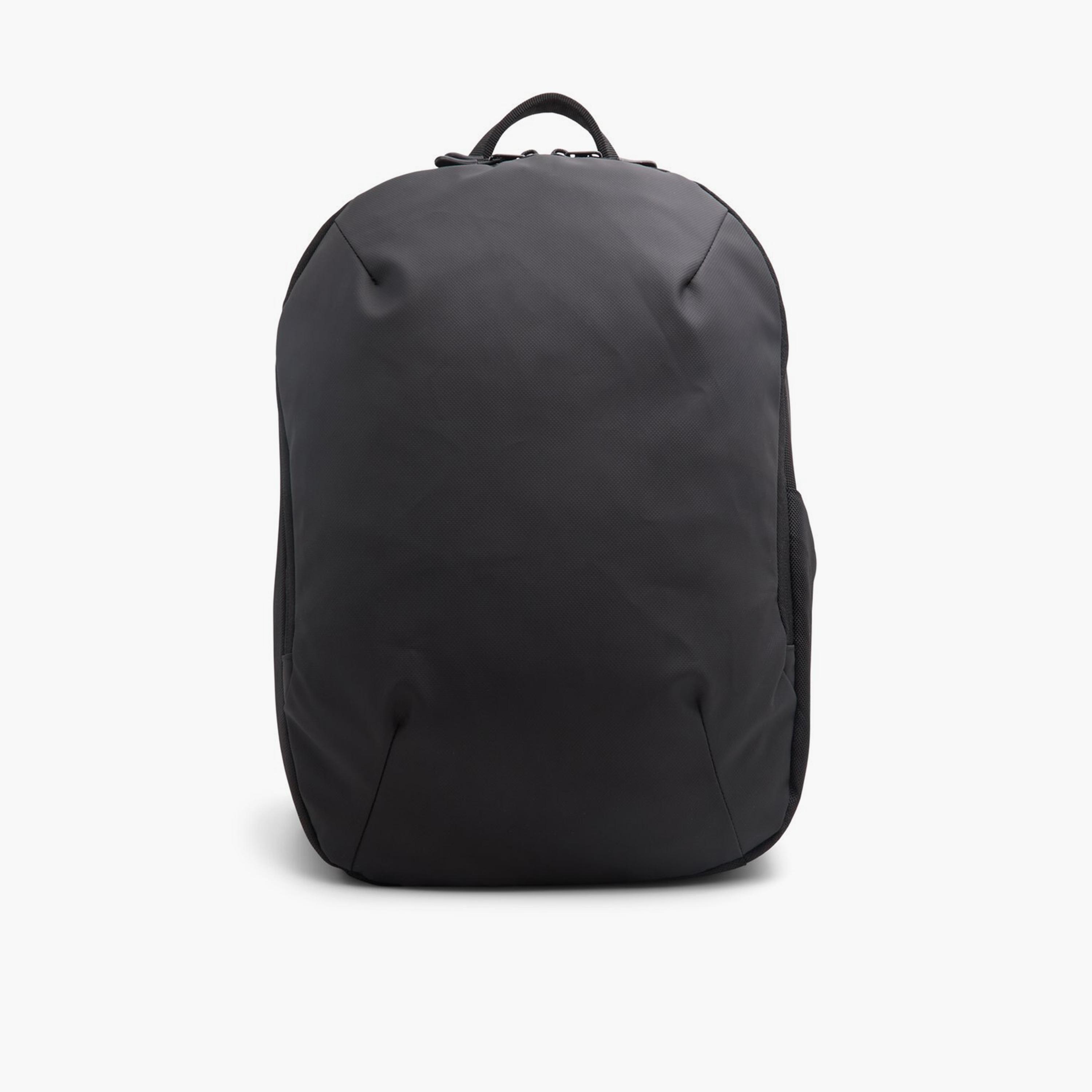 كول ات سبرينغ- شنطة ظهر بايدريك بمقبض علوي وحزام كتف قابل للتعديل-men-bags-image-1