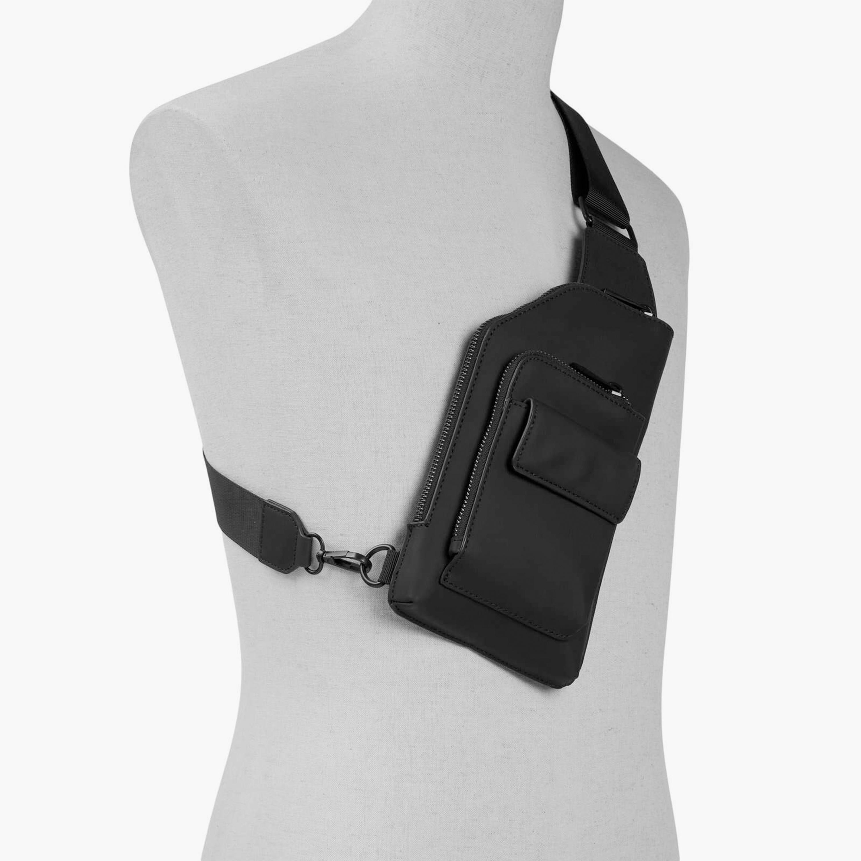 كول ات سبرينغ- شنطة كروس كابيتول سادة مع سحاب إغلاق وحزام قابل للتعديل-men-bags-image-4