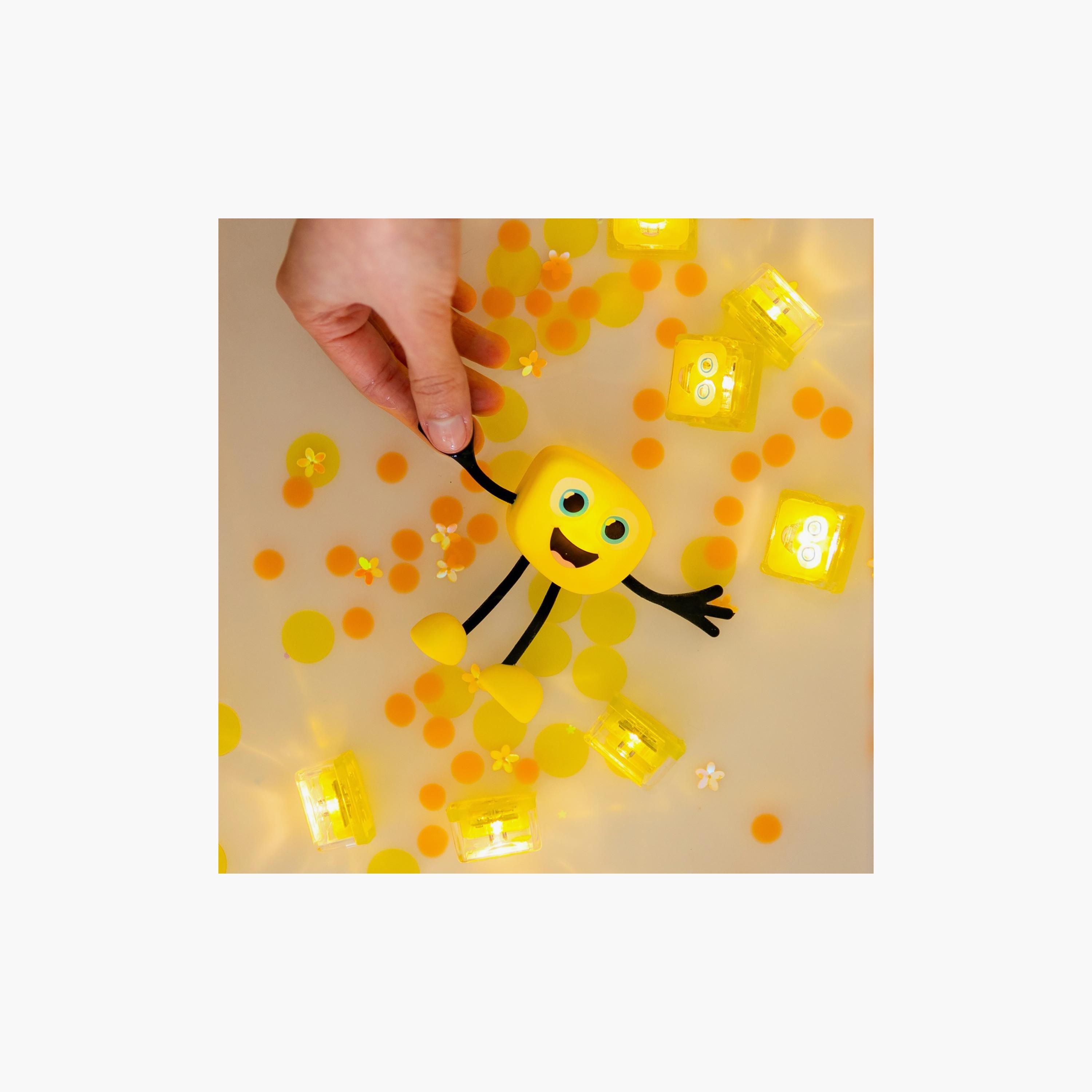 Glo Pals Alex Water Activated Light Up Sensory Bath Toy - Yellow-toys-babyandtoddlertoys-bathtoys-image-2