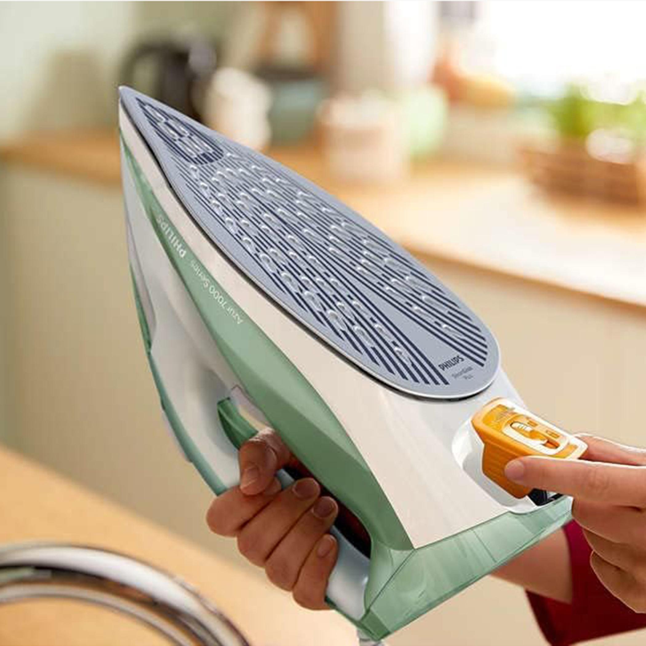 Philips 2600W Steam Iron - DST7012/76-hbxhomeware-hbxbathroom-image-5