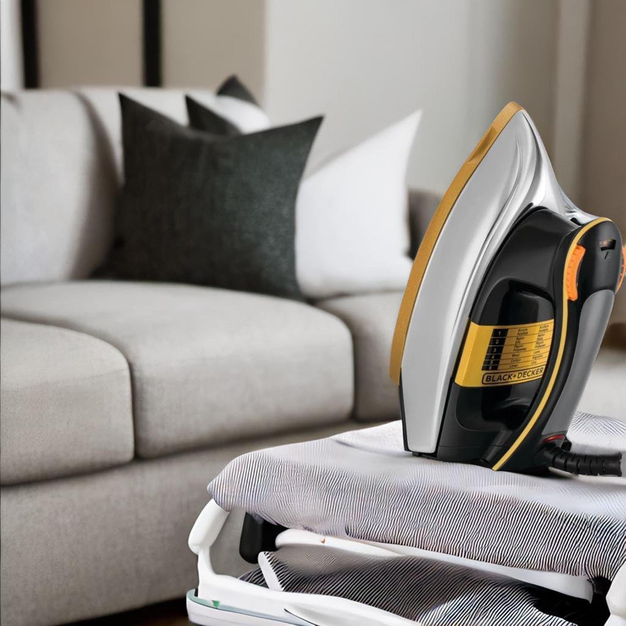 Black & Decker 1200W Heavy Weight Dry Iron - F550-b5-hbxhomeware-hbxbathroom-image-3