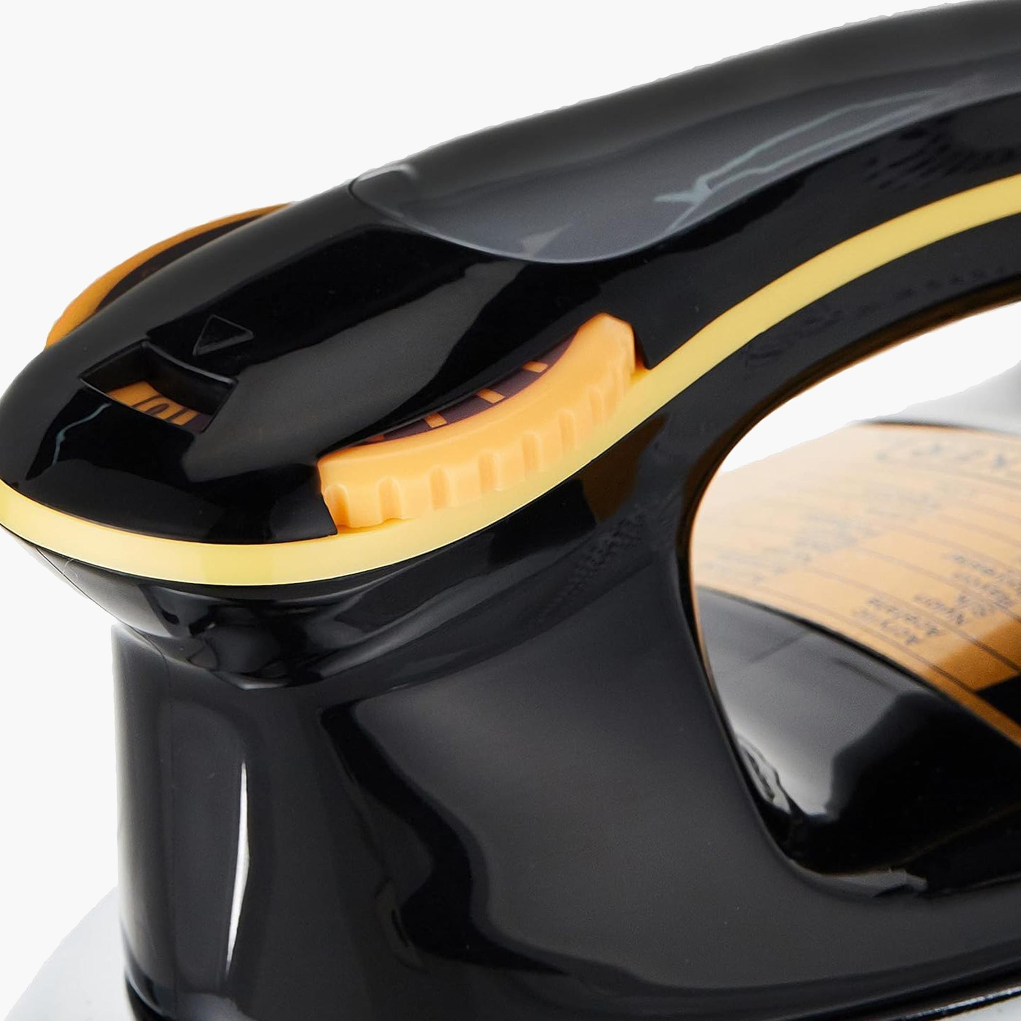Black & Decker 1200W Heavy Weight Dry Iron - F550-b5-hbxhomeware-hbxbathroom-image-6