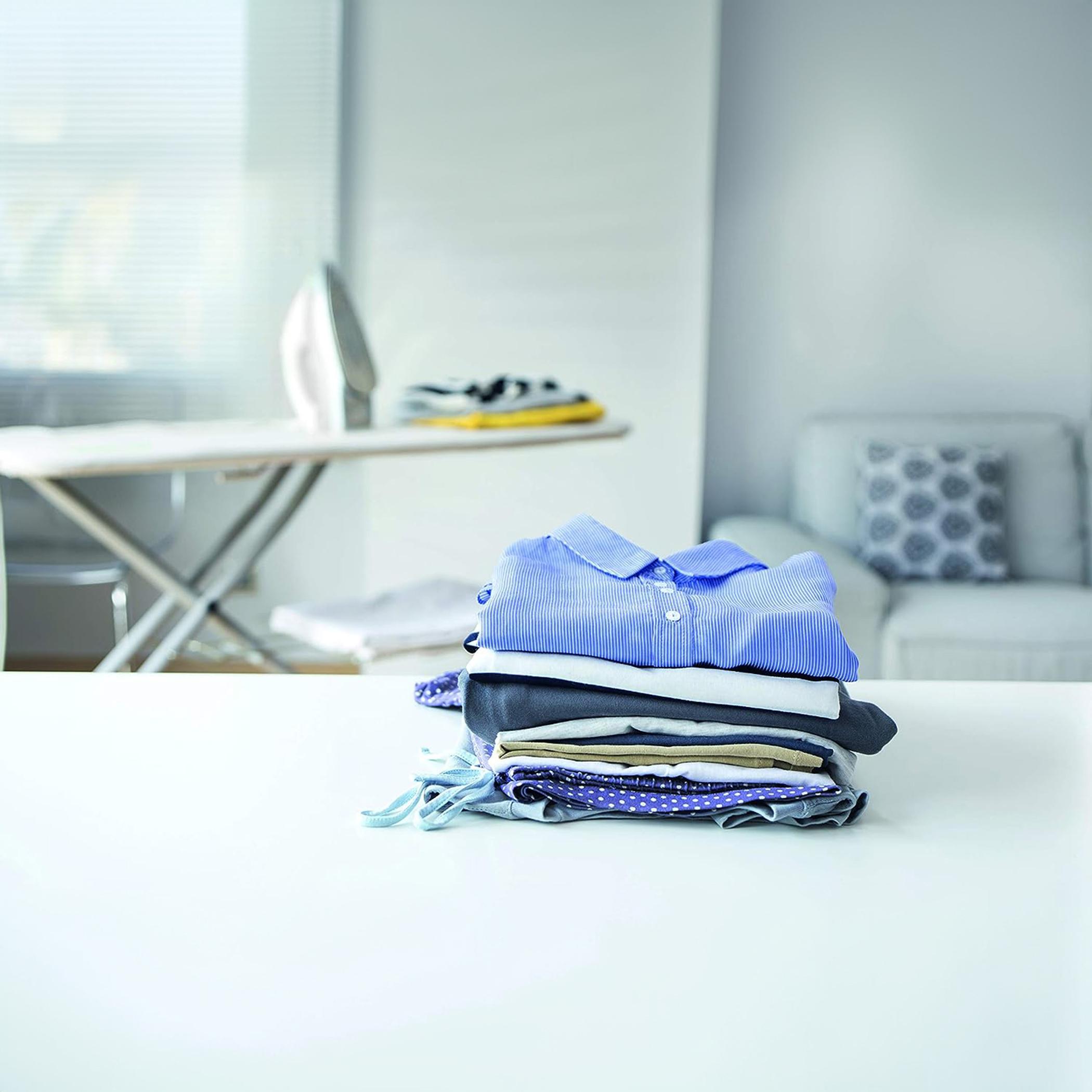 مكواة ثقيلة للكي الجاف بقوة 1200 واط مع قاعدة سيراميك من كينوود - DIM40.000GO-hbxhomeware-hbxbathroom-image-6