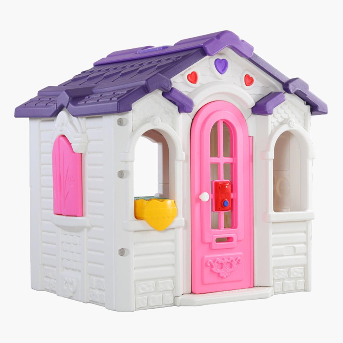 MYTS A Queens Castle Girls Play House
