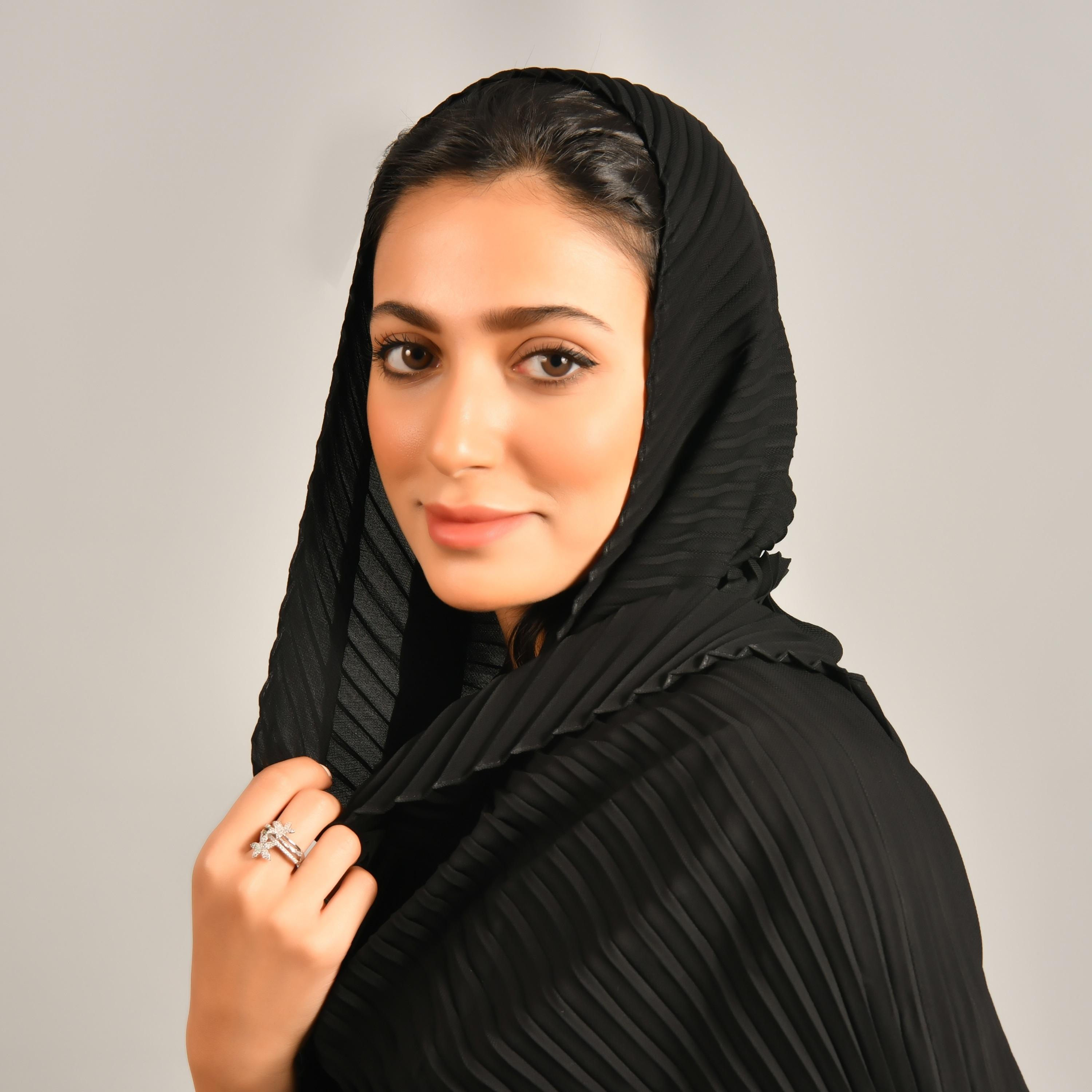 Hawraa Black Pleated Hijab-women-winterwear-scarves-image-1