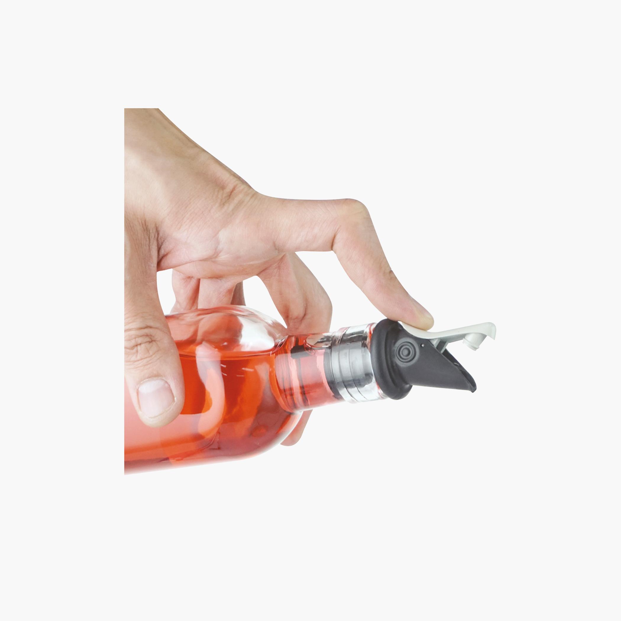 Glass 2-Piece Oil and Vinegar Bottle Set-household-kitchen-foodstorage-oilandvinegar-image-2