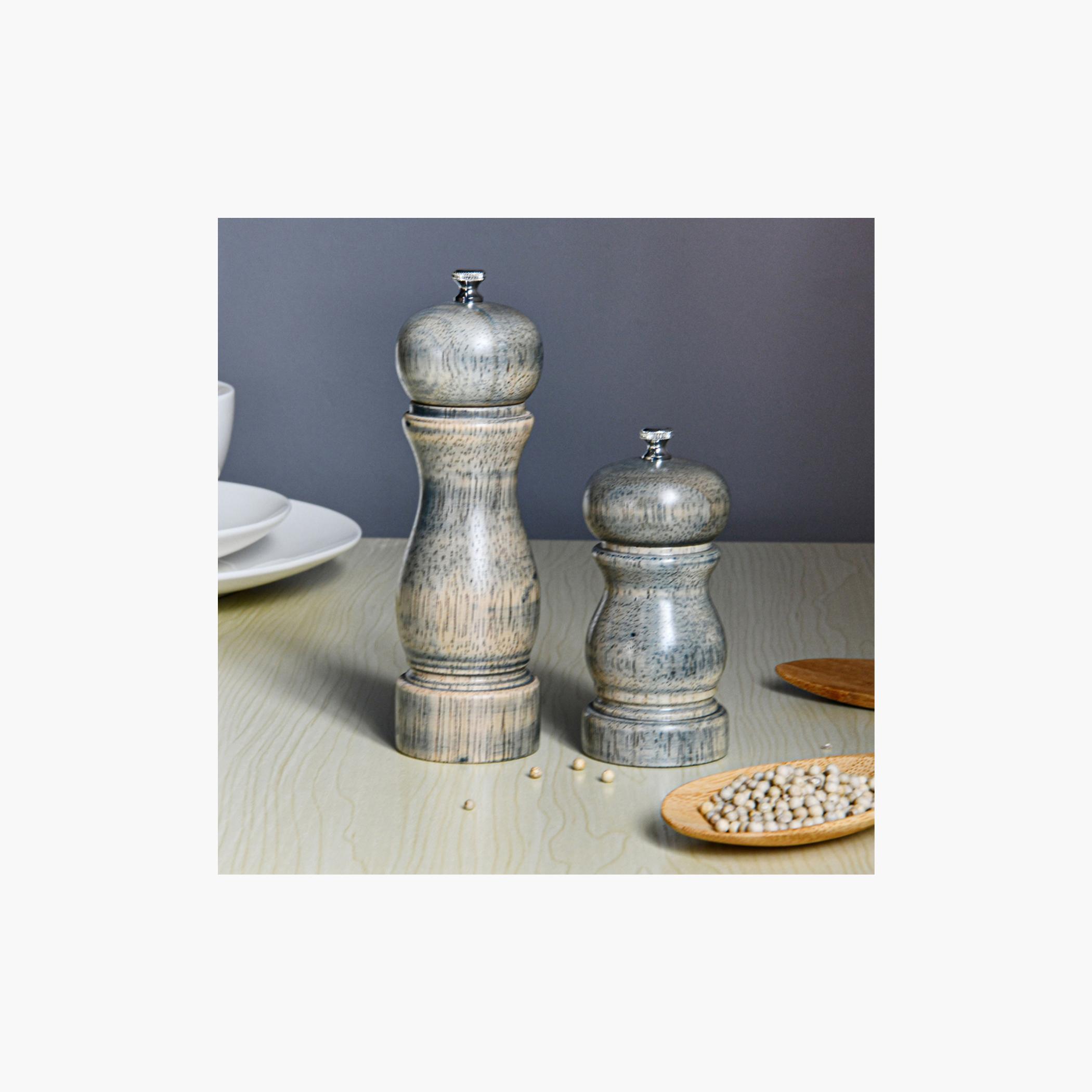Textured Salt and Pepper Mill-household-kitchen-kitchentoolsandutensils-foodpreparationtools-image-3