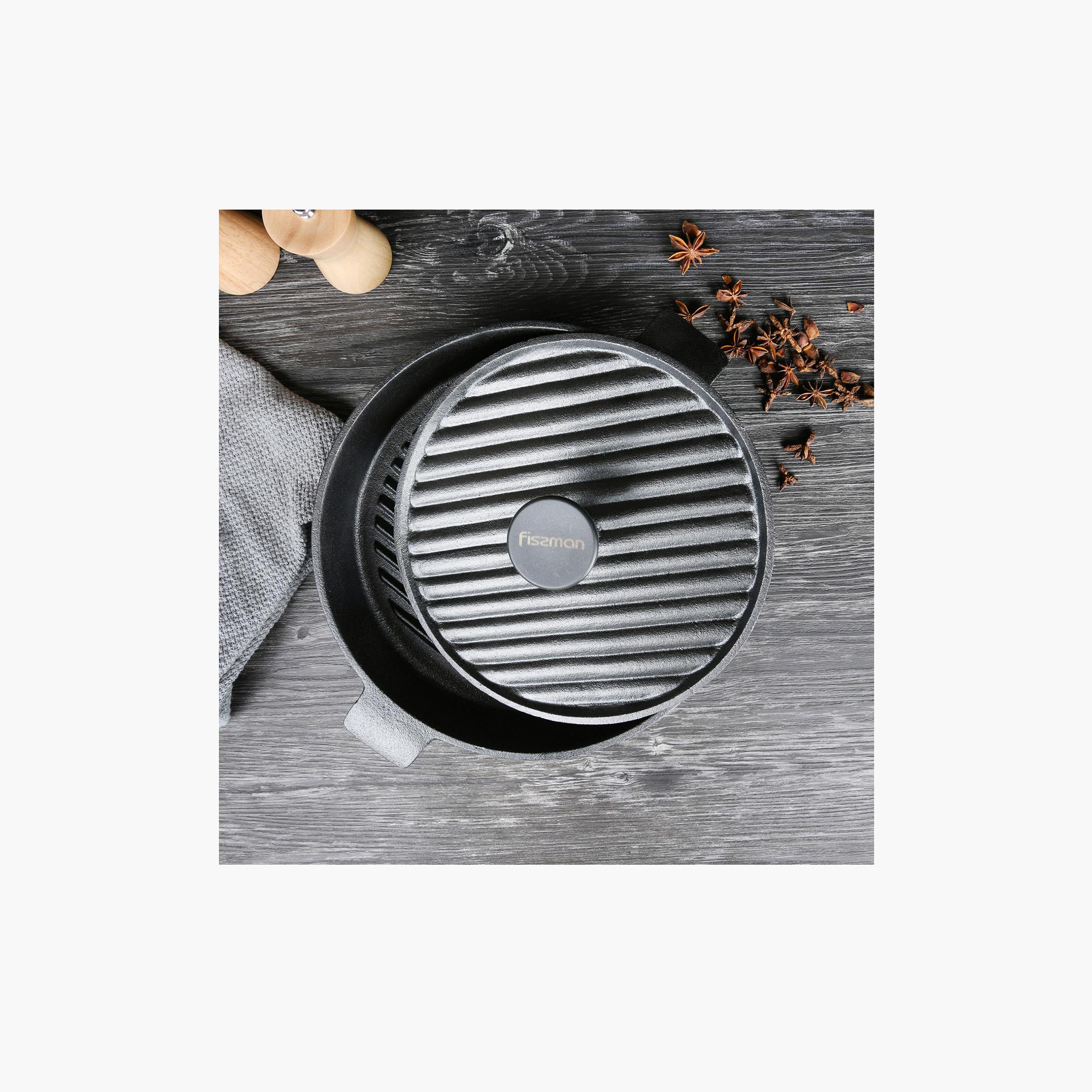 مكبس شواء من حديد الزهر من فيسمان - 24 سم-household-kitchen-kitchentoolsandutensils-foodpreparationtools-image-1