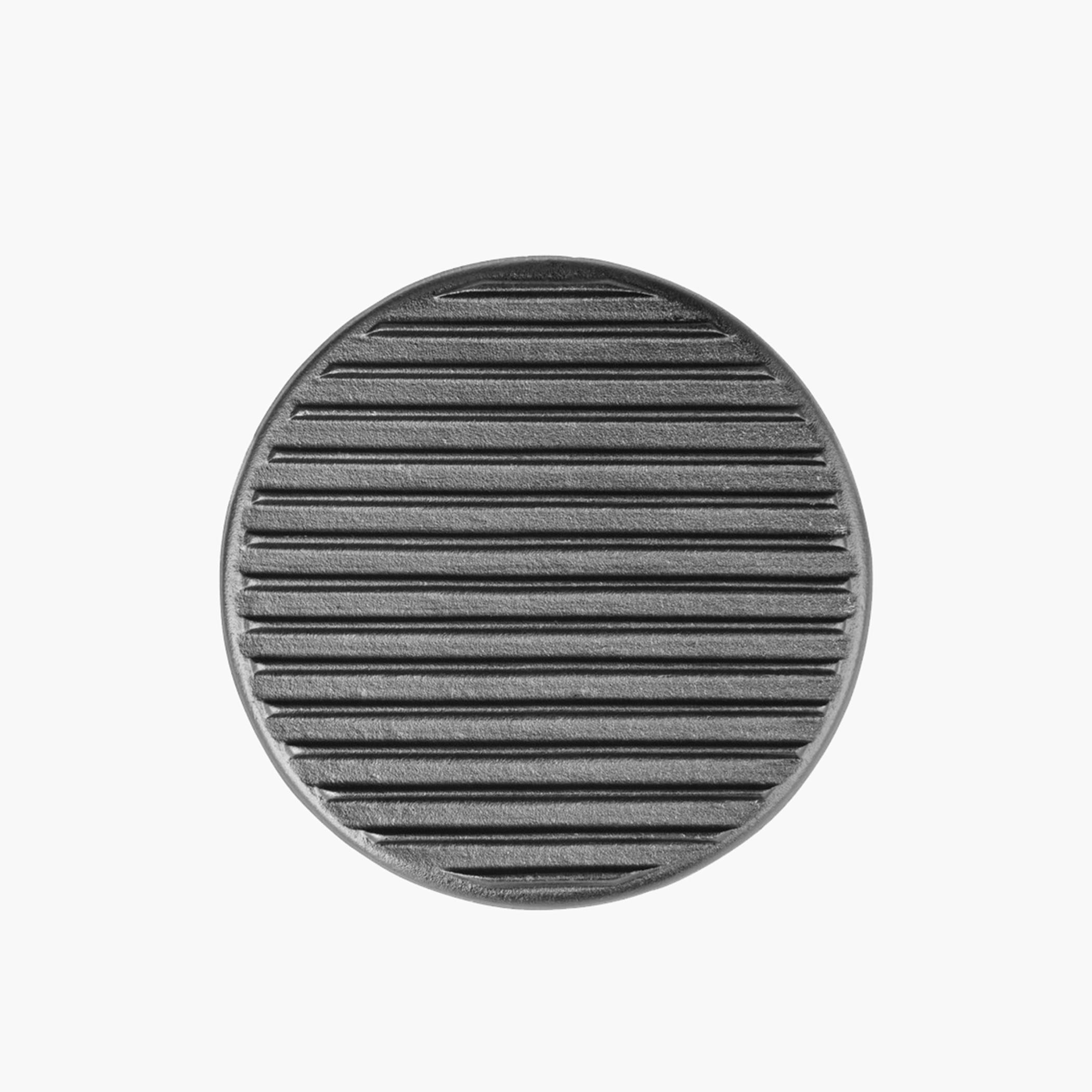 مكبس شواء من حديد الزهر من فيسمان - 24 سم-household-kitchen-kitchentoolsandutensils-foodpreparationtools-image-3