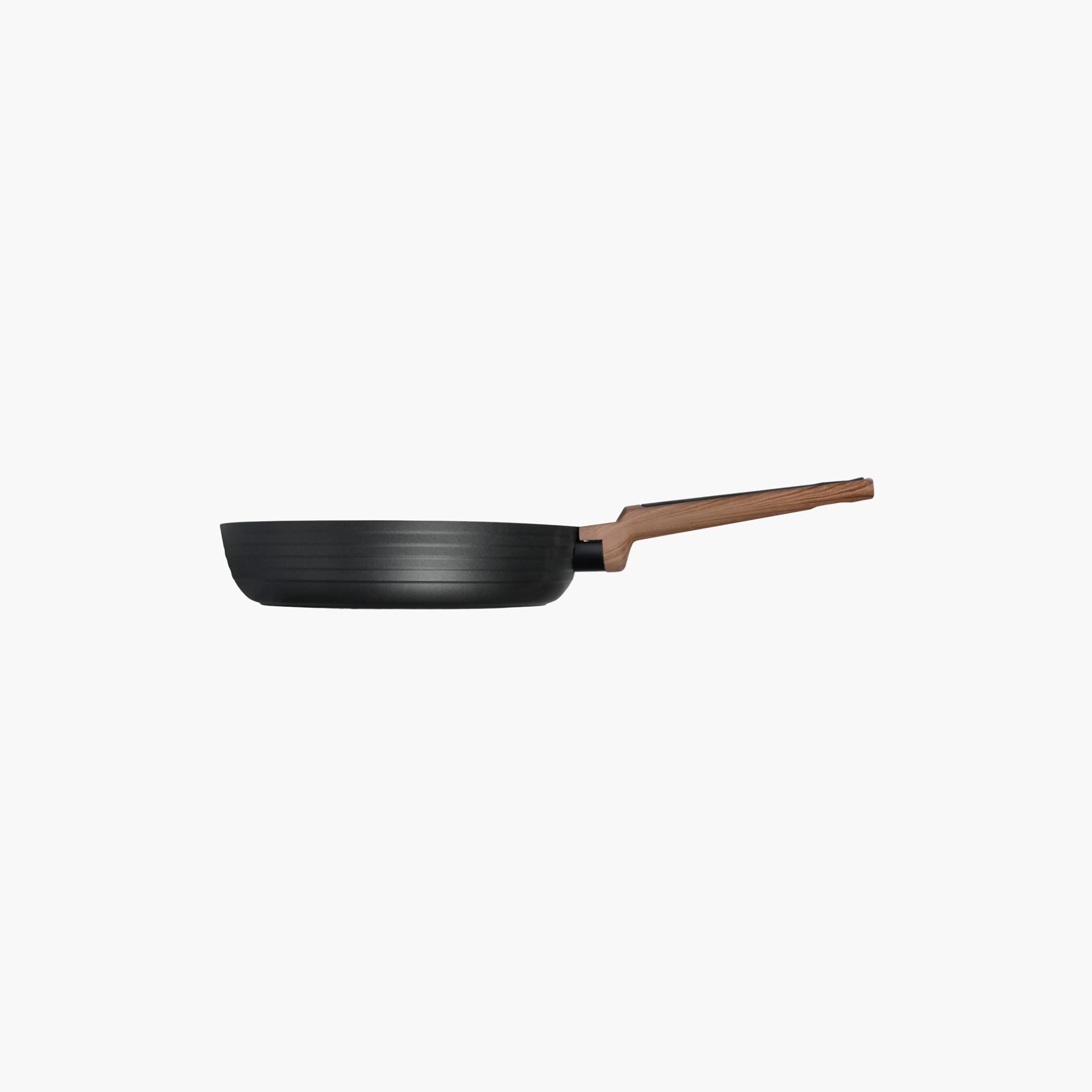 مقلاة غير لاصقة دايموند من فيسمان - 4.8 سم-household-kitchen-cookware-potsandpans-image-7