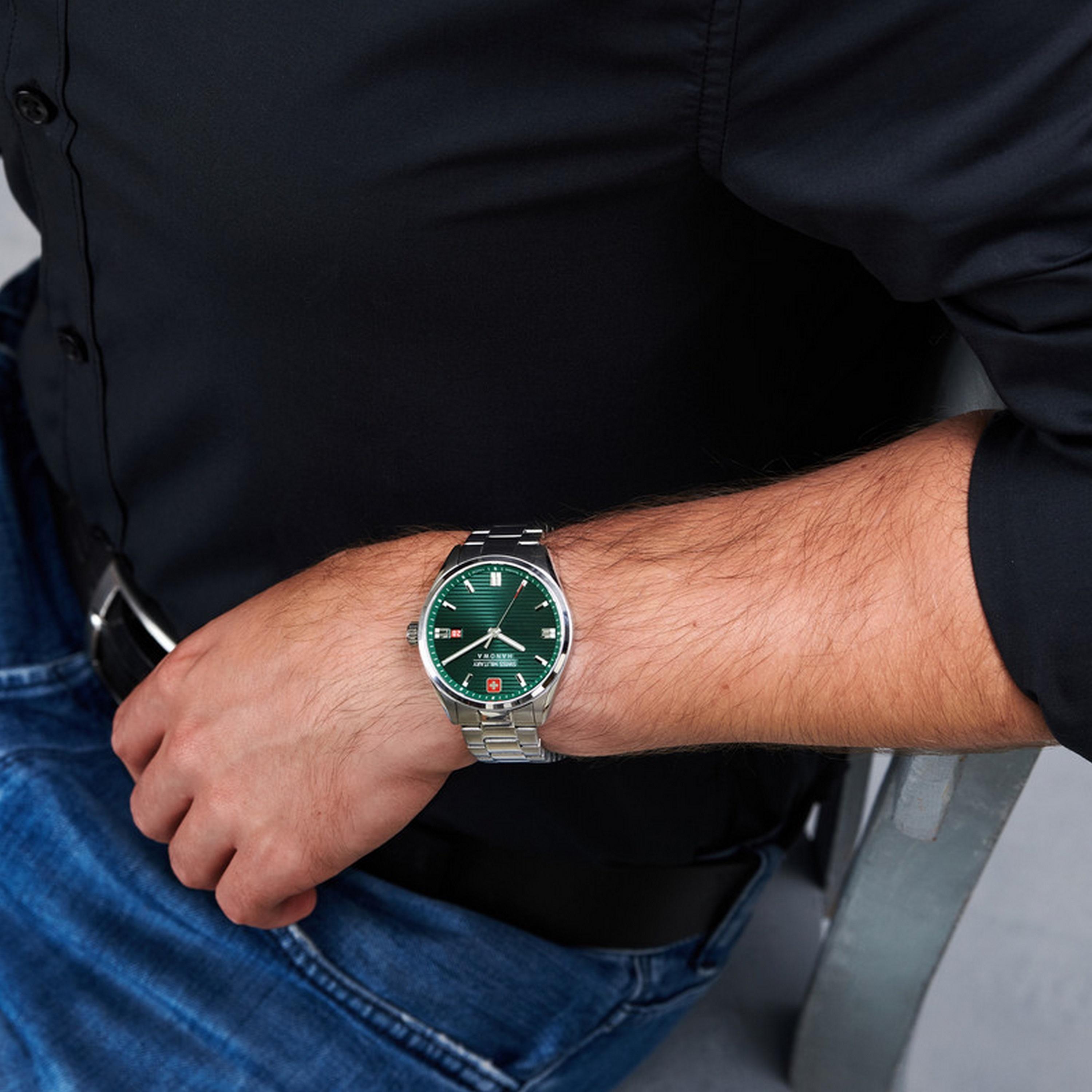 ساعة انالوج من سويس ميليتاري هانوا للرجال مع 40 مم بلون فضي من ستانلس ستيل | SMWGH2200105-men-watchesandjewellery-watches-image-2