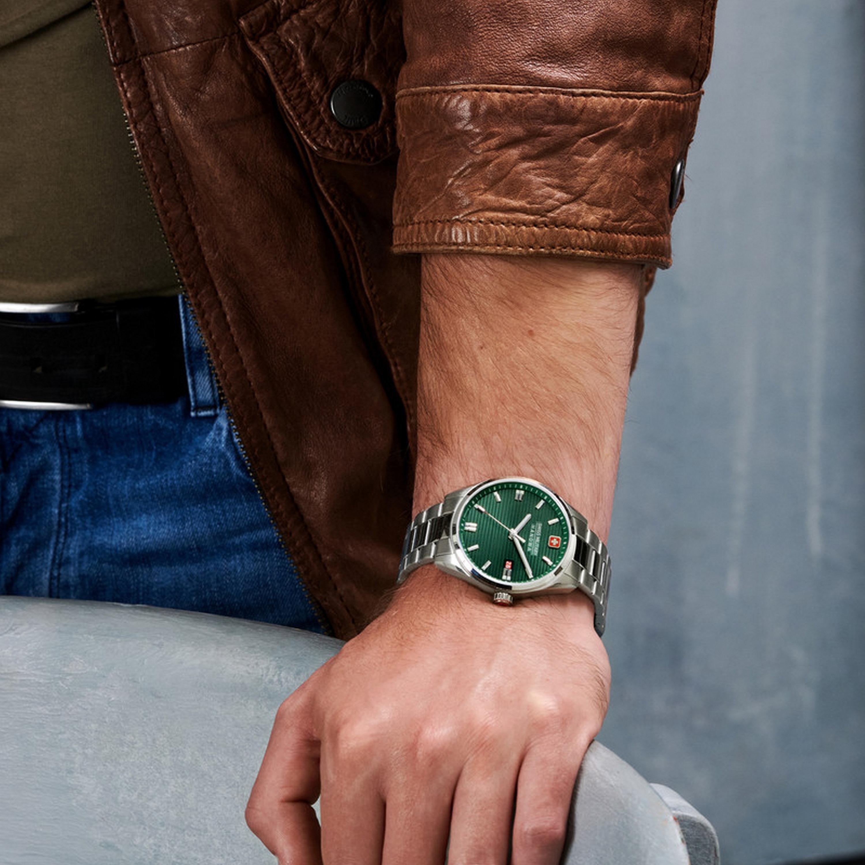 ساعة انالوج من سويس ميليتاري هانوا للرجال مع 40 مم بلون فضي من ستانلس ستيل | SMWGH2200105-men-watchesandjewellery-watches-image-3