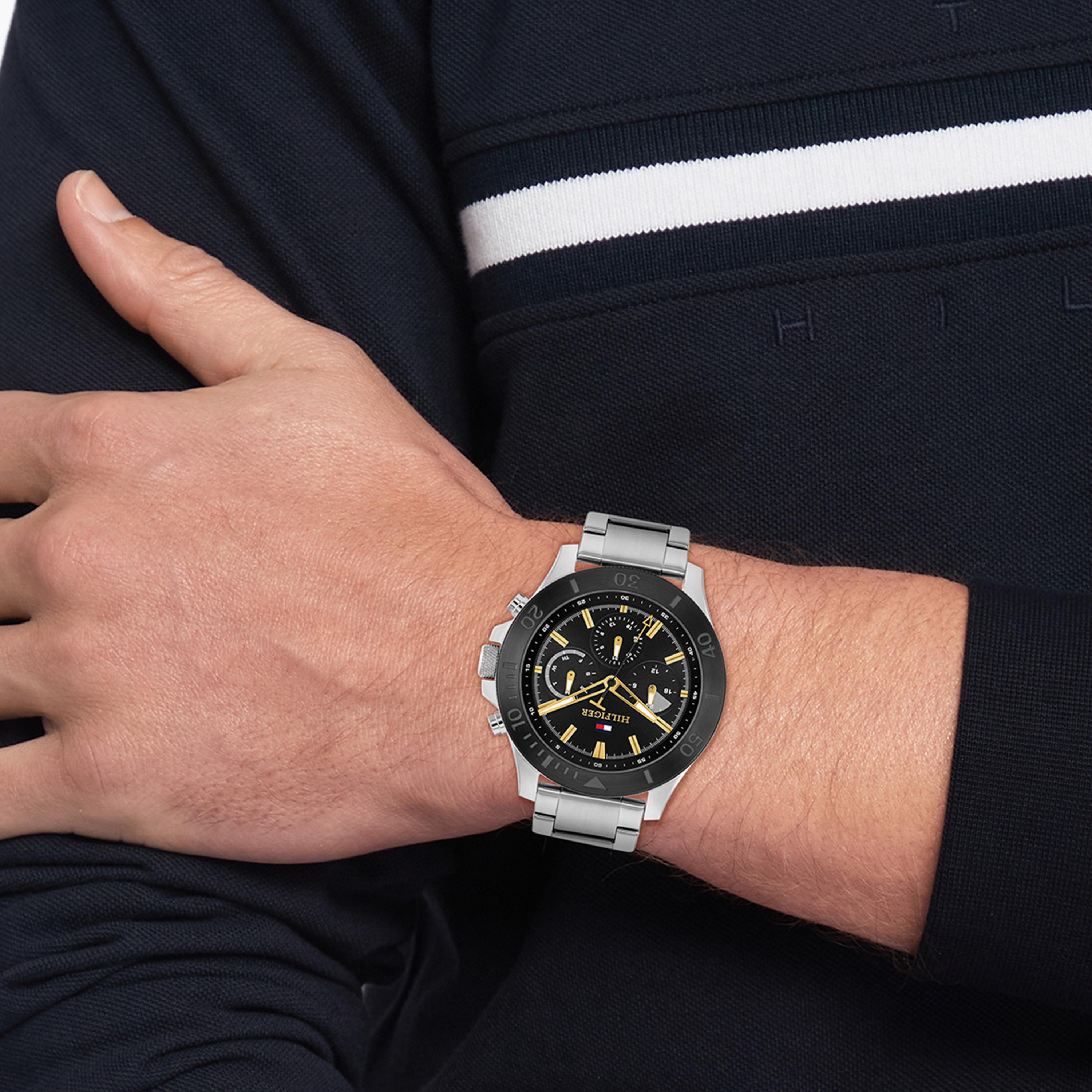 تومي هيلفيغر- ساعة للرجال 46 ملم كرونوغراف فضية من الستانلس ستيل | 1792114-men-watchesandjewellery-watches-image-4