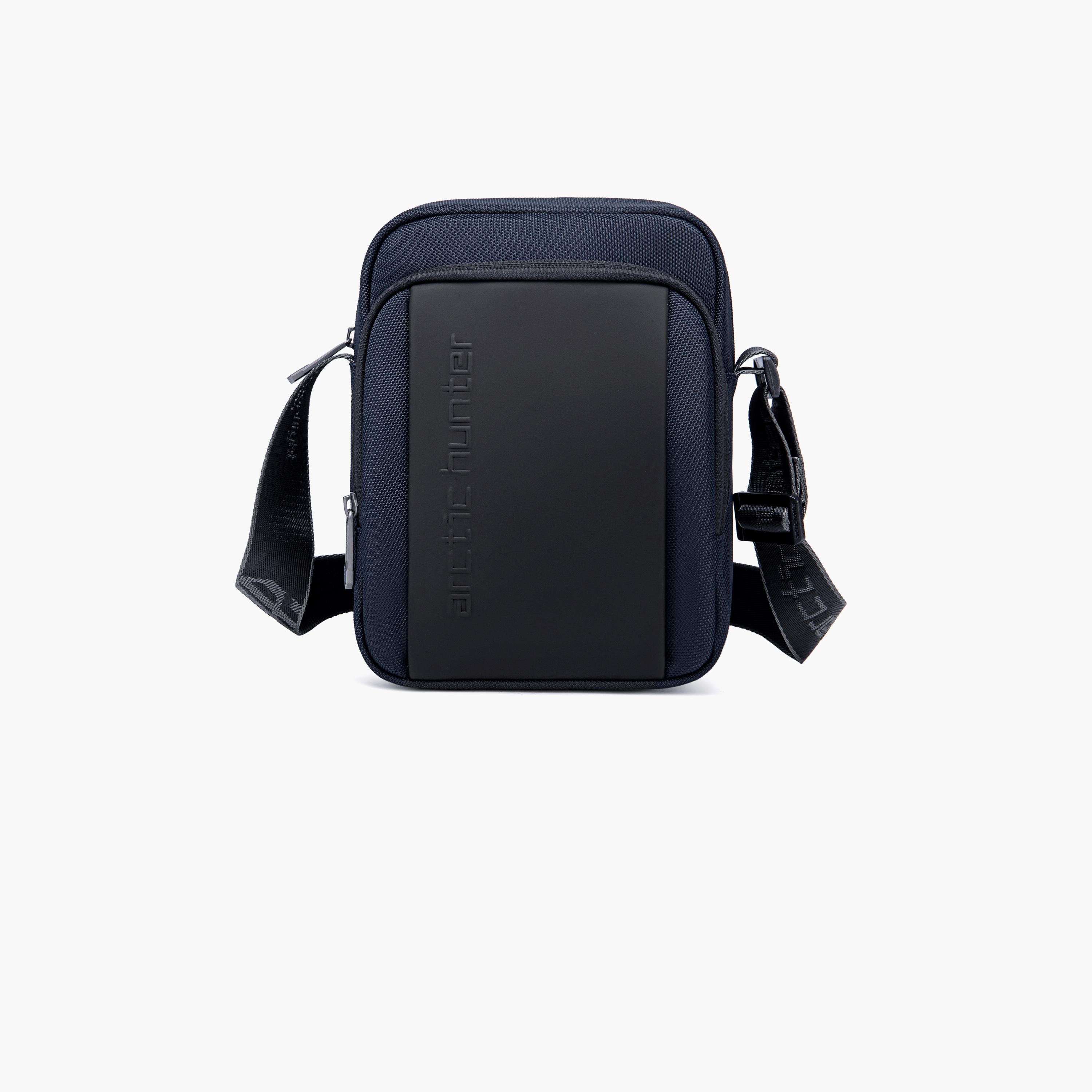 اركتيك هنتر- شنطة كتف مقاومة للماء مع إغلاق بسحاب-travel-accessories-image-3
