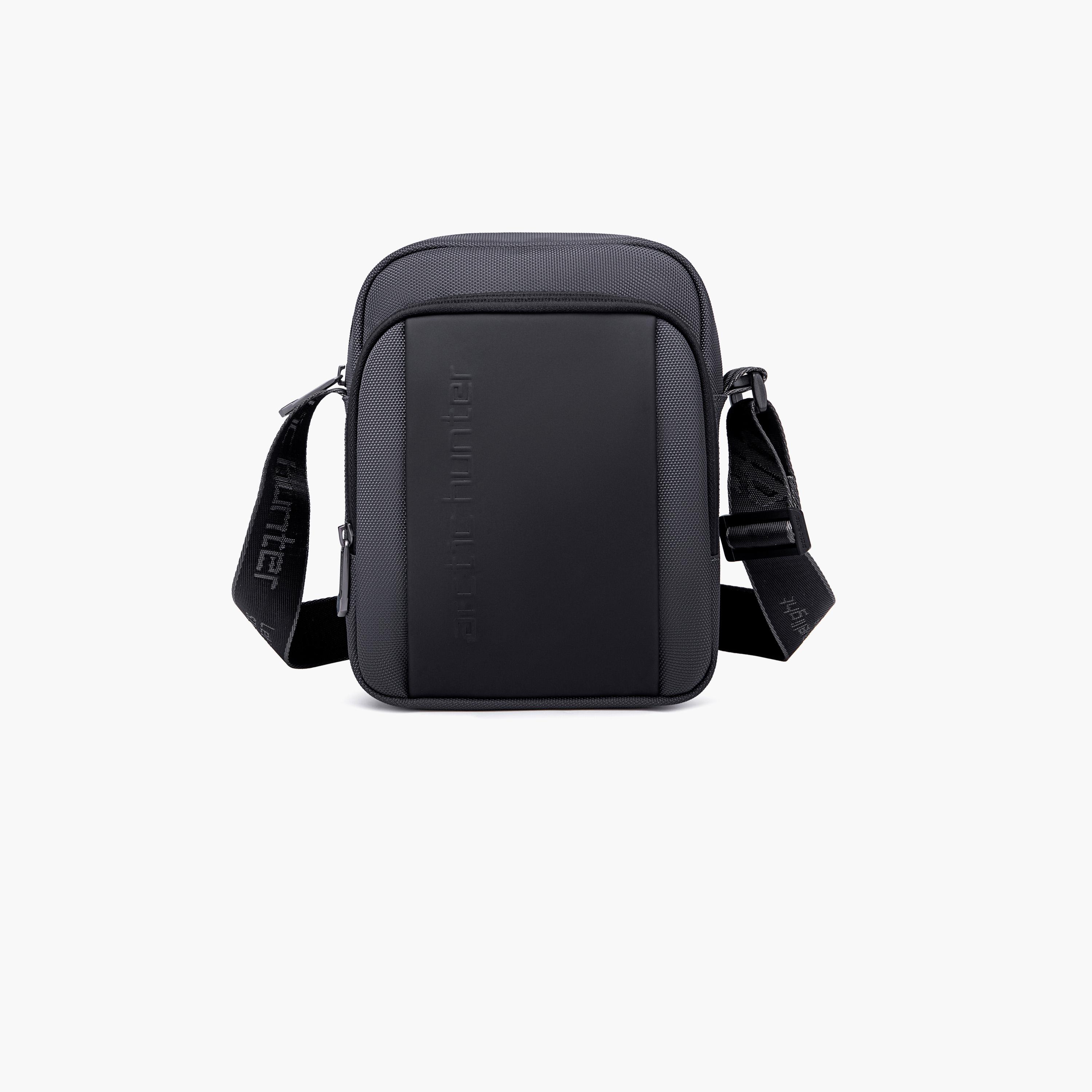 اركتيك هنتر- شنطة كتف مقاومة للماء مع إغلاق بسحاب-travel-accessories-image-1