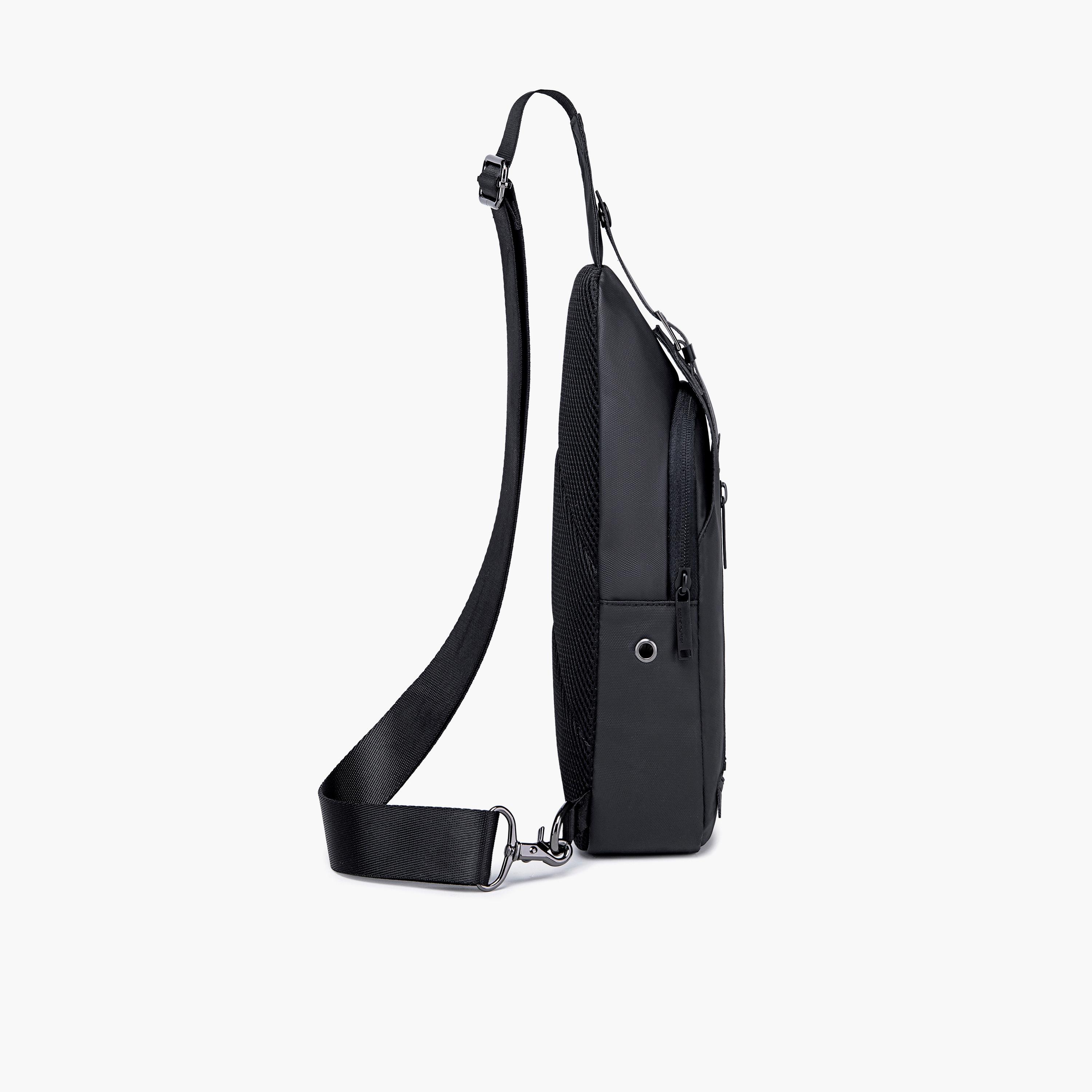 Arctic Hunter Water-Resistant Sling Bag with Zipper Closure and Built-in Earphone Jack-travel-accessories-image-2