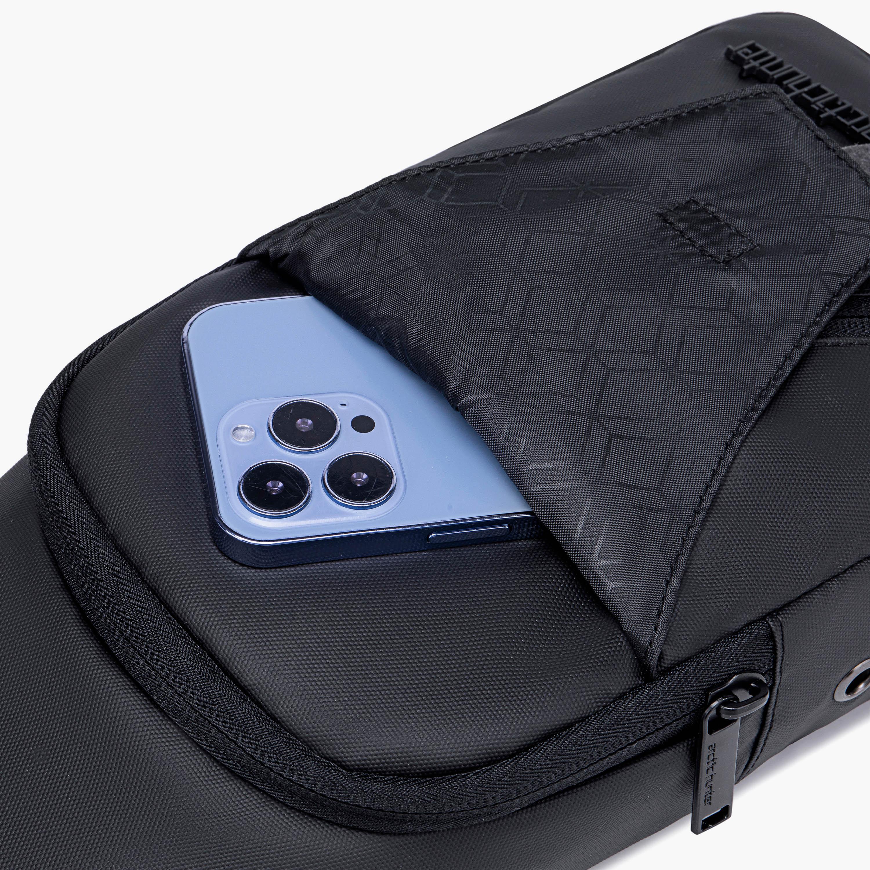 Arctic Hunter Water-Resistant Sling Bag with Zipper Closure and Built-in Earphone Jack-travel-accessories-image-5