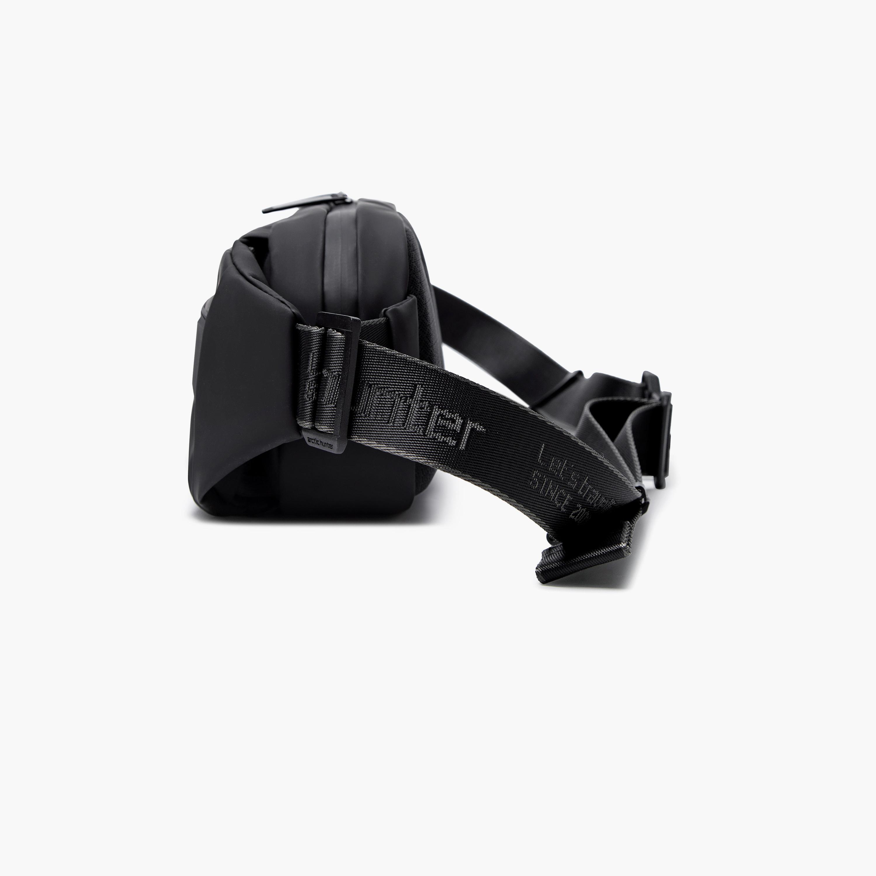 Arctic Hunter Water-Resistant Sling Bag with Zipper Closure-men-bags-image-2