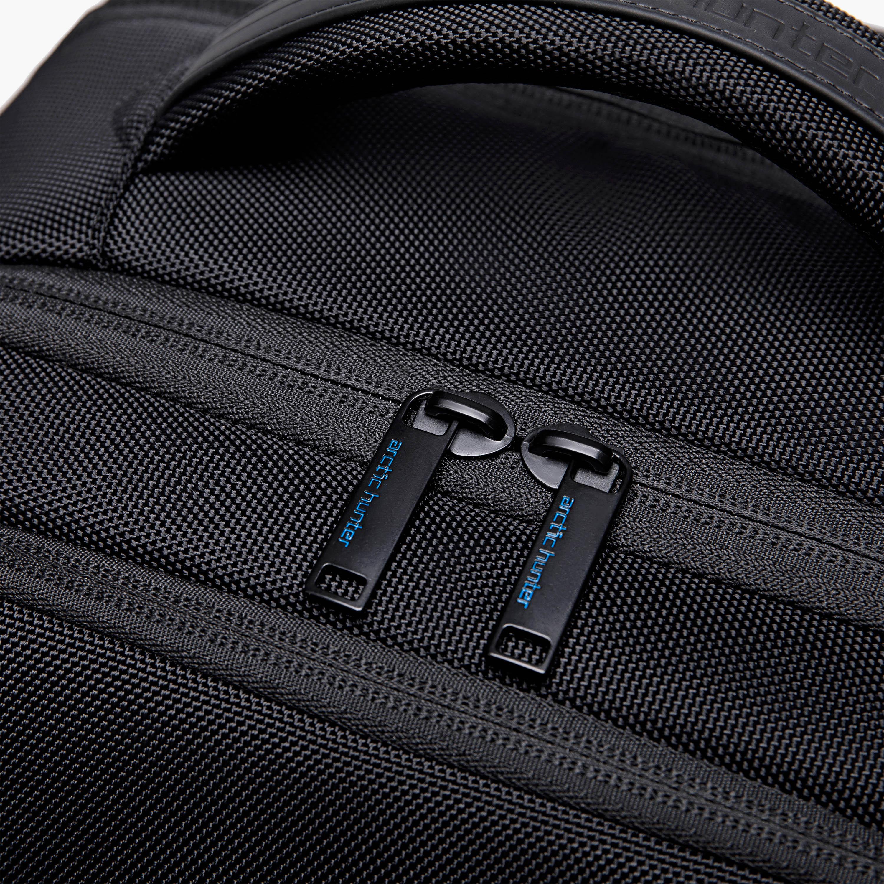 Arctic Hunter 17.3 Inches Laptop Bag Polyester Blend with Built-in USB Port | B00490-travel-luggagesandbags-backpacks-image-8