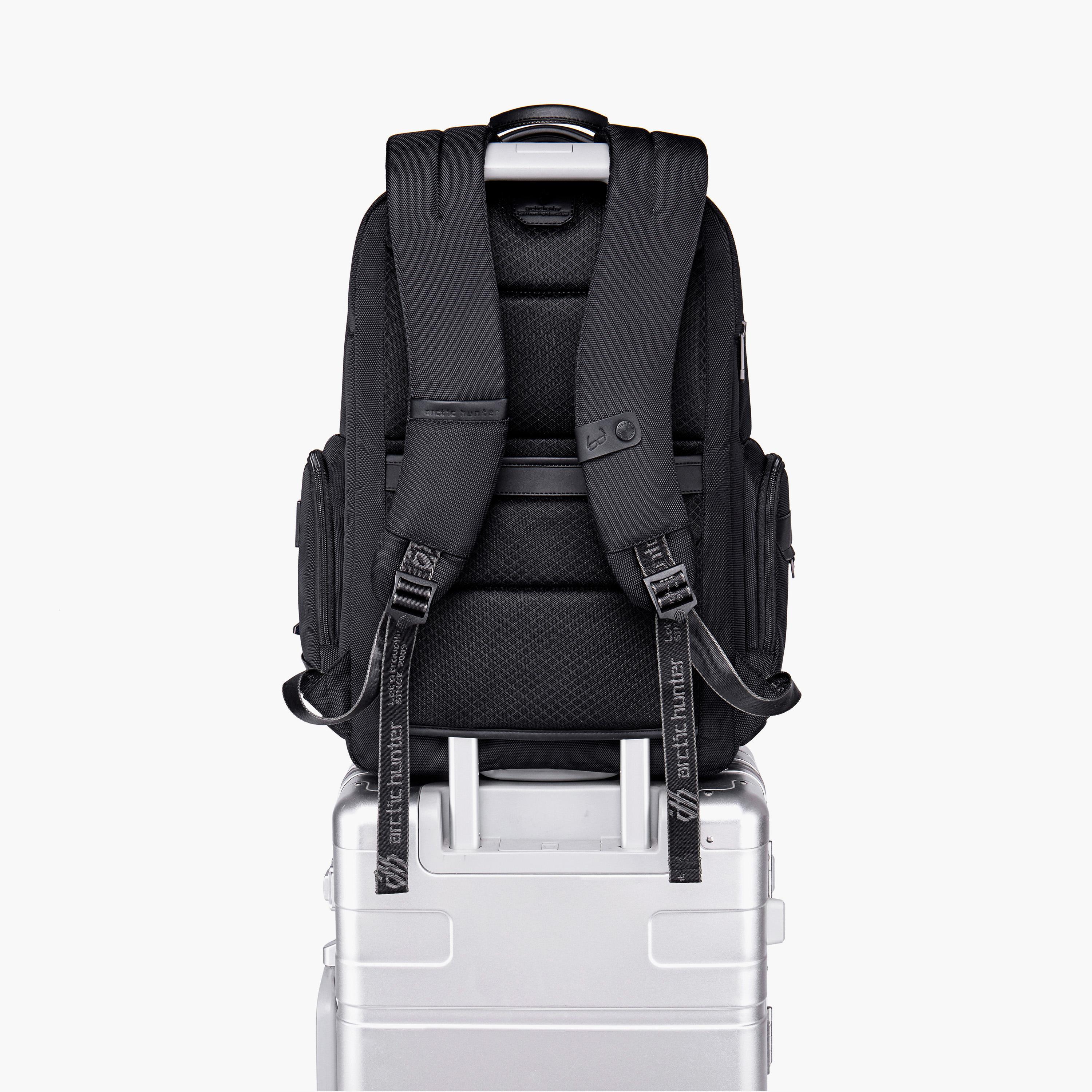 Arctic Hunter 19 Inches Laptop Bag Polyester with Built-in USB/Headphone Port | B00544-travel-luggagesandbags-backpacks-image-7