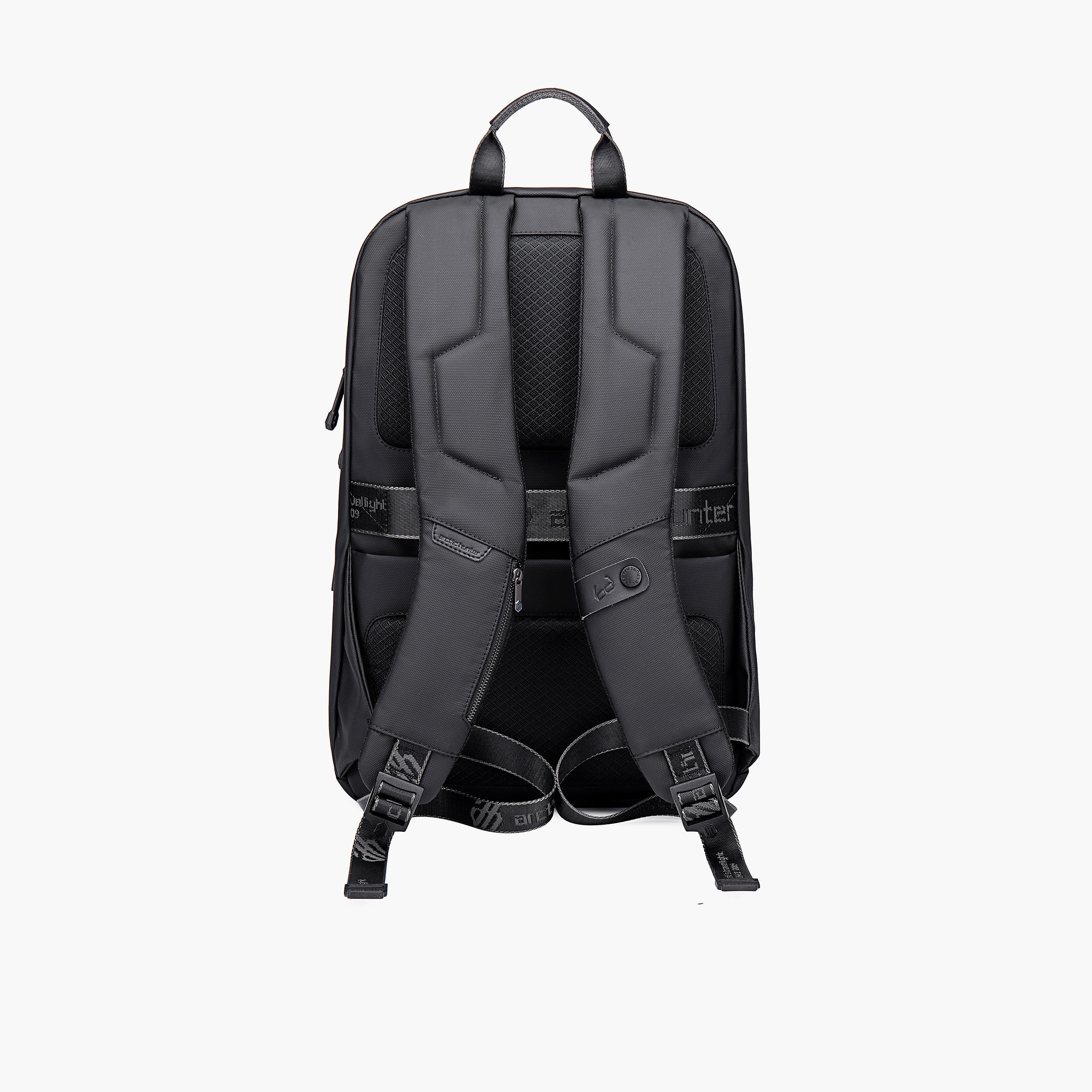 اركتيك هنتر- شنطة كمبيوتر محمول مقاس 18 إنش بوليستر مع منفذ USB مدمج | B00443-school-bagsandbackpacks-backpacks-image-5