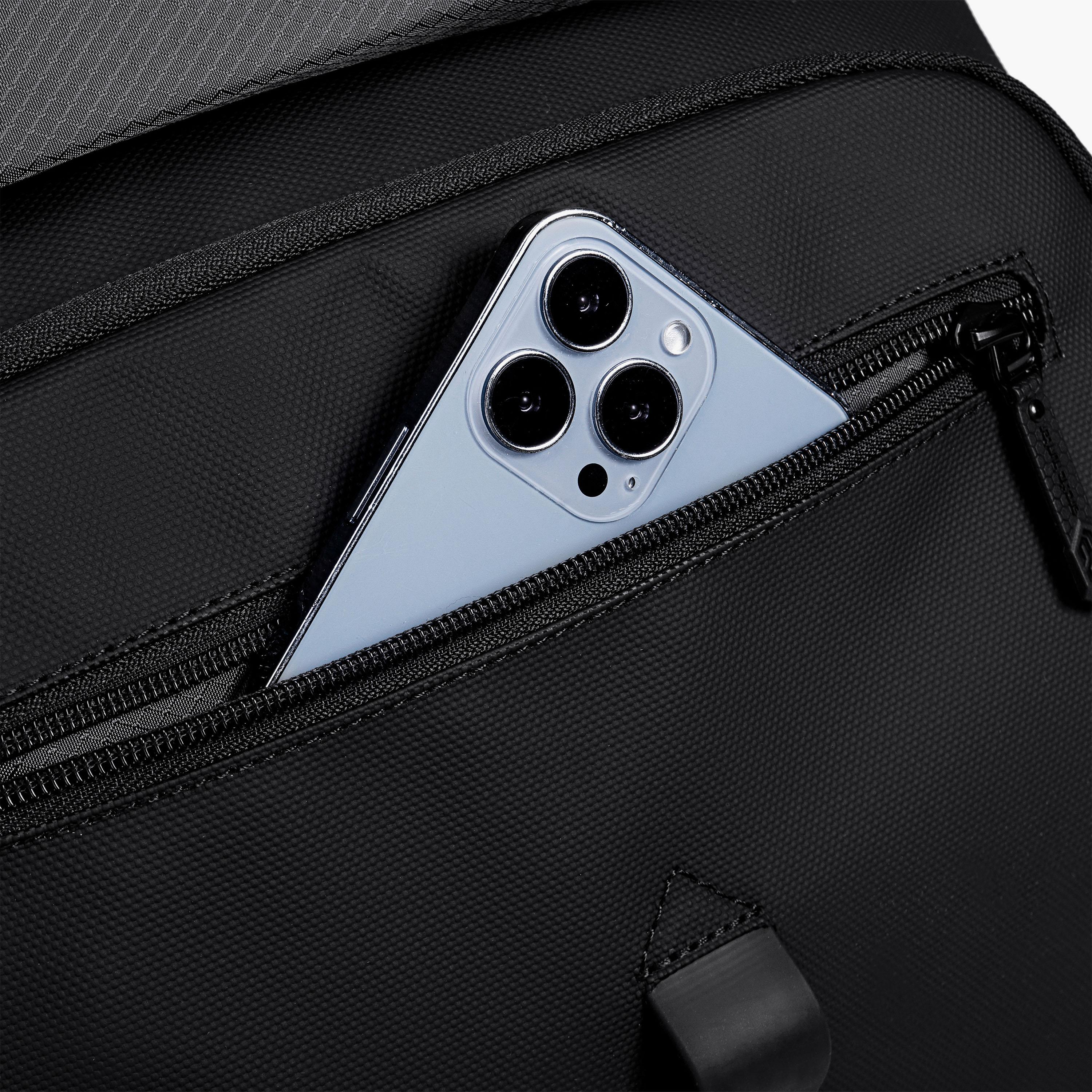 Arctic Hunter 24L | 17.5 Inches Laptop Bag Polyester Blend with Built-in USB/Headphone Port | B00558-travel-luggagesandbags-backpacks-image-8