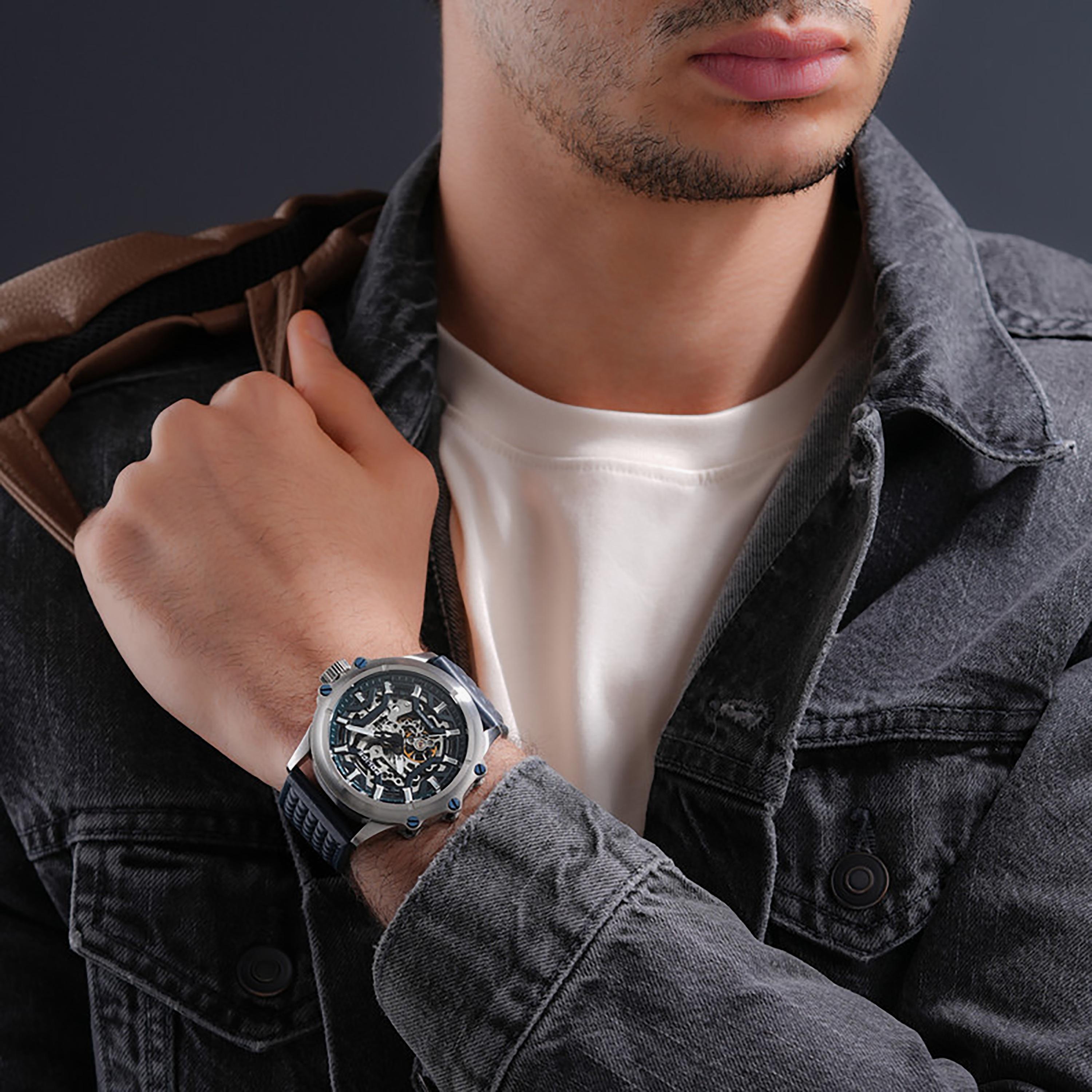 ساعة بوليس للرجال 45 ملم من الجلد باللون الأزرق الداكن | PEWGE1601803-men-watchesandjewellery-watches-image-5