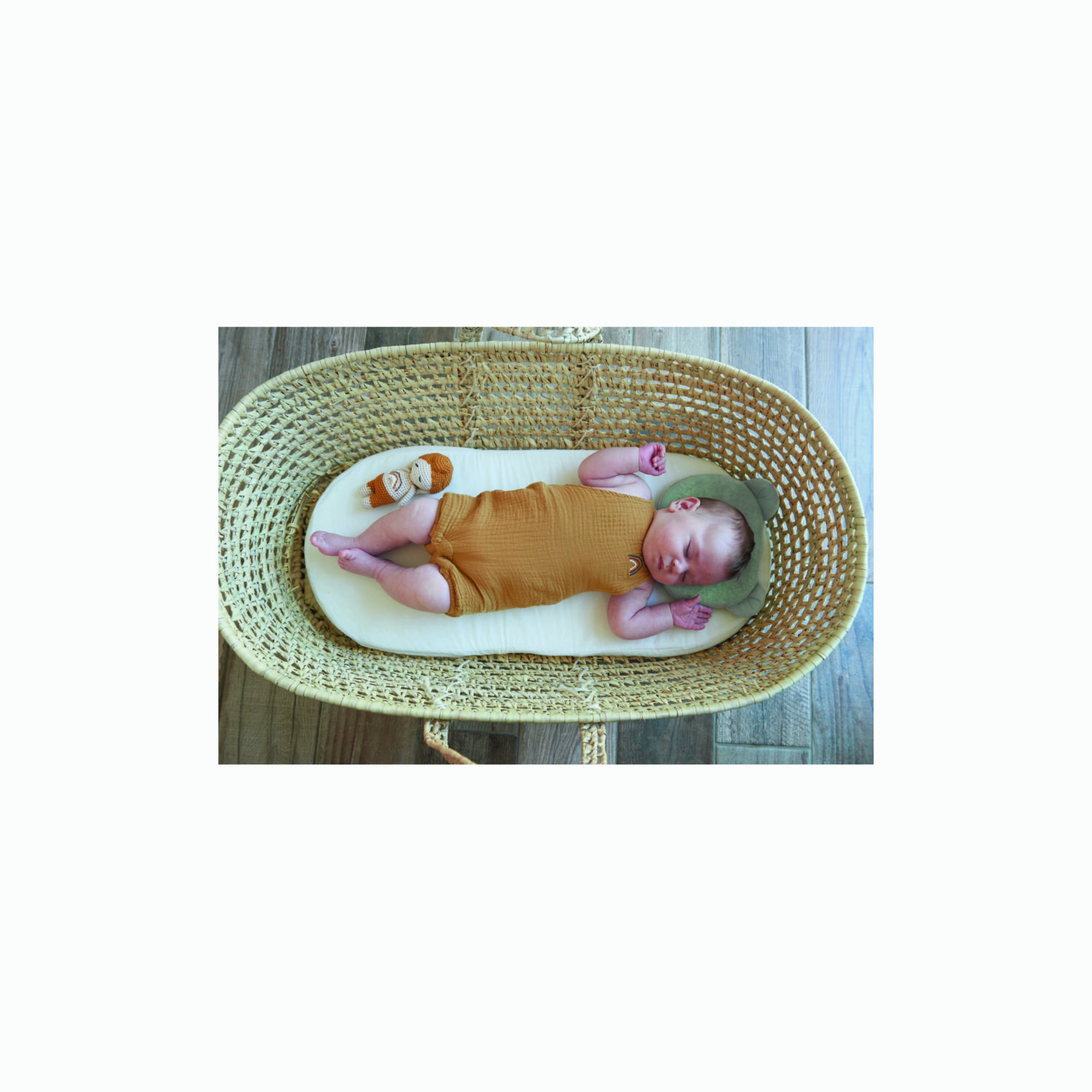 وسادة بيتيت باندا المصنوعة من إسفنج الذاكرة المضادة للتسطح من كانديد-baby-nursery-babybedding-image-2