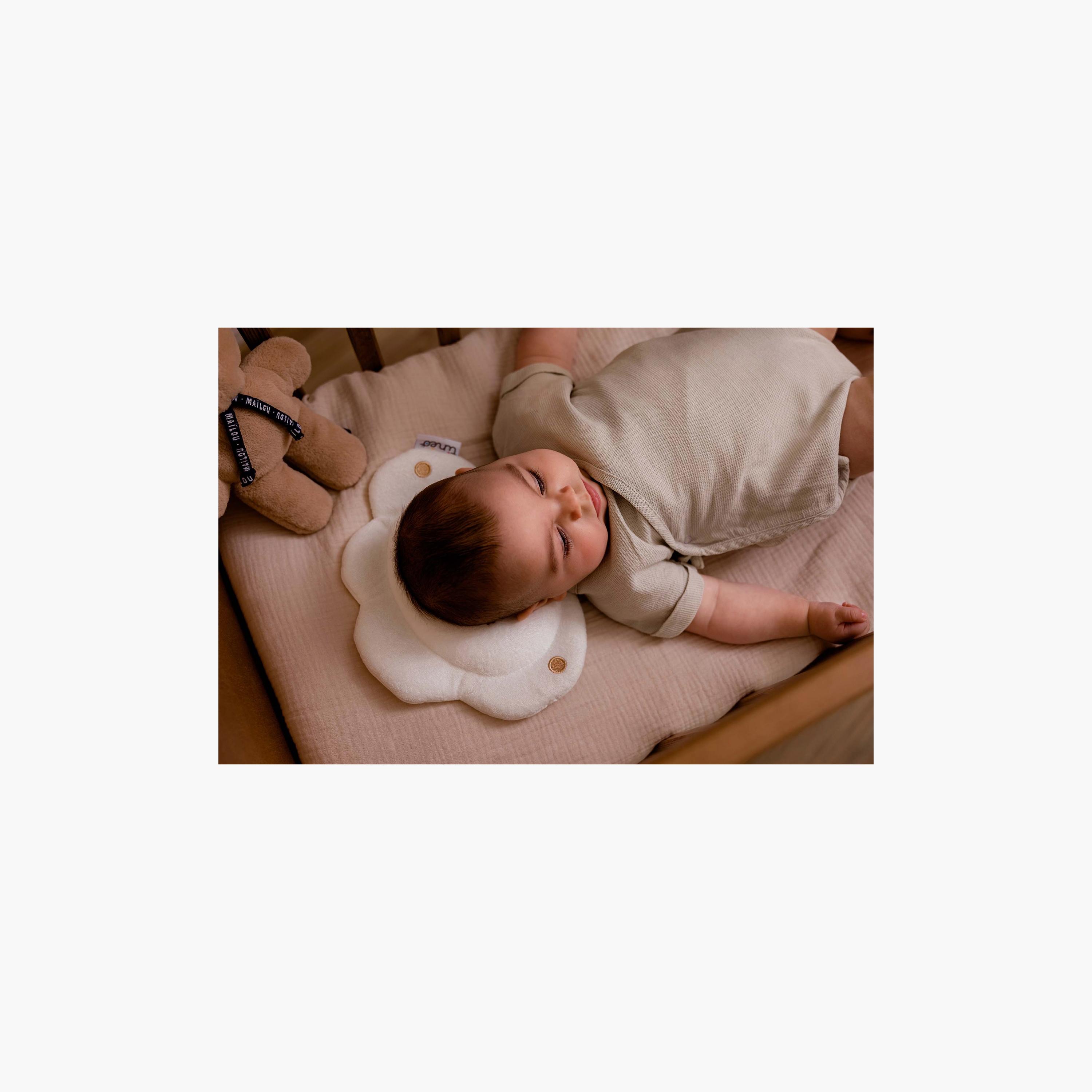 Tineo Headrest Shaper Baby Infant Pillow - Cloudy - White-baby-nursery-babybedding-image-2