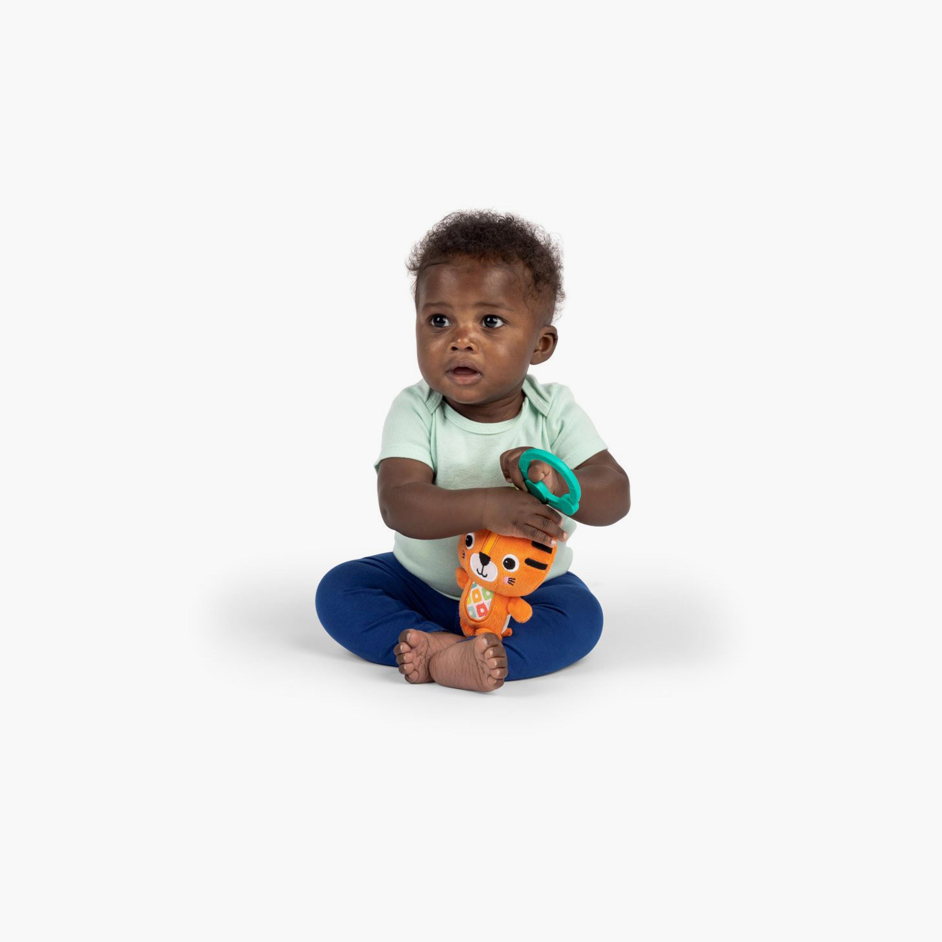 لعبة جينجل جوي  ريتش آند راتل من برايت ستارتس - نمر-toys-babyandtoddlertoys-strollertoys-image-5