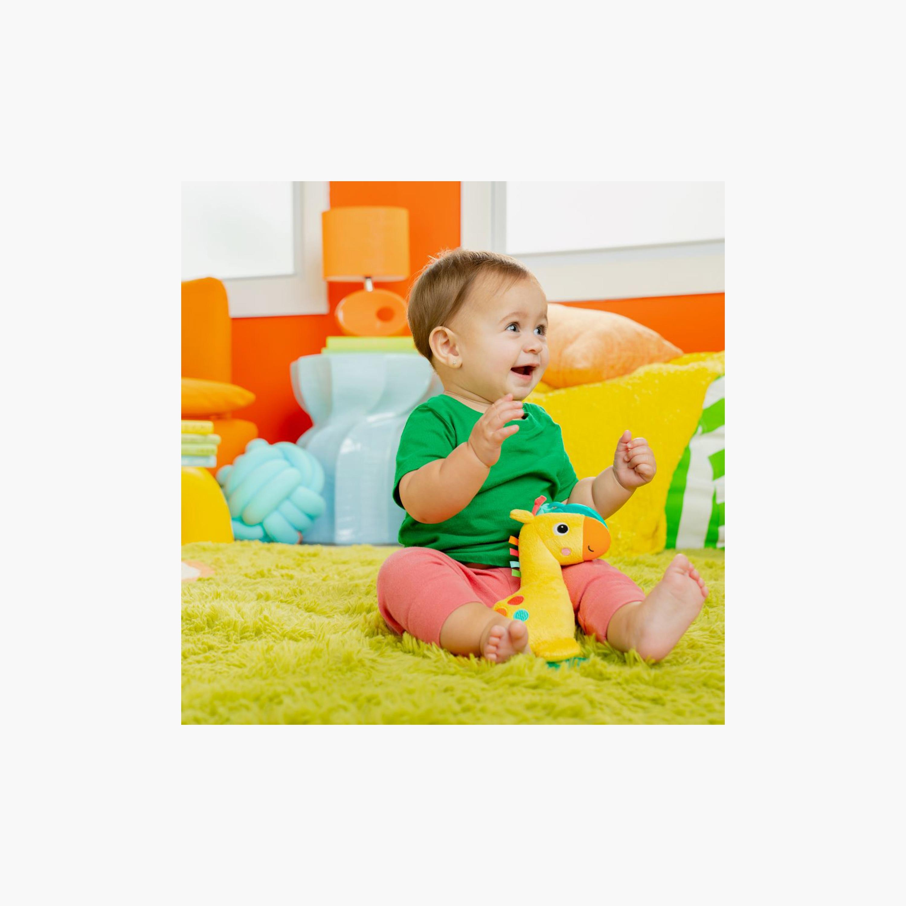 لعبة خشخيشة وعضاضة للأطفال مهدئة سفاري من برايت ستارتس -  زرافة-toys-babyandtoddlertoys-rattlesandteethers-image-4