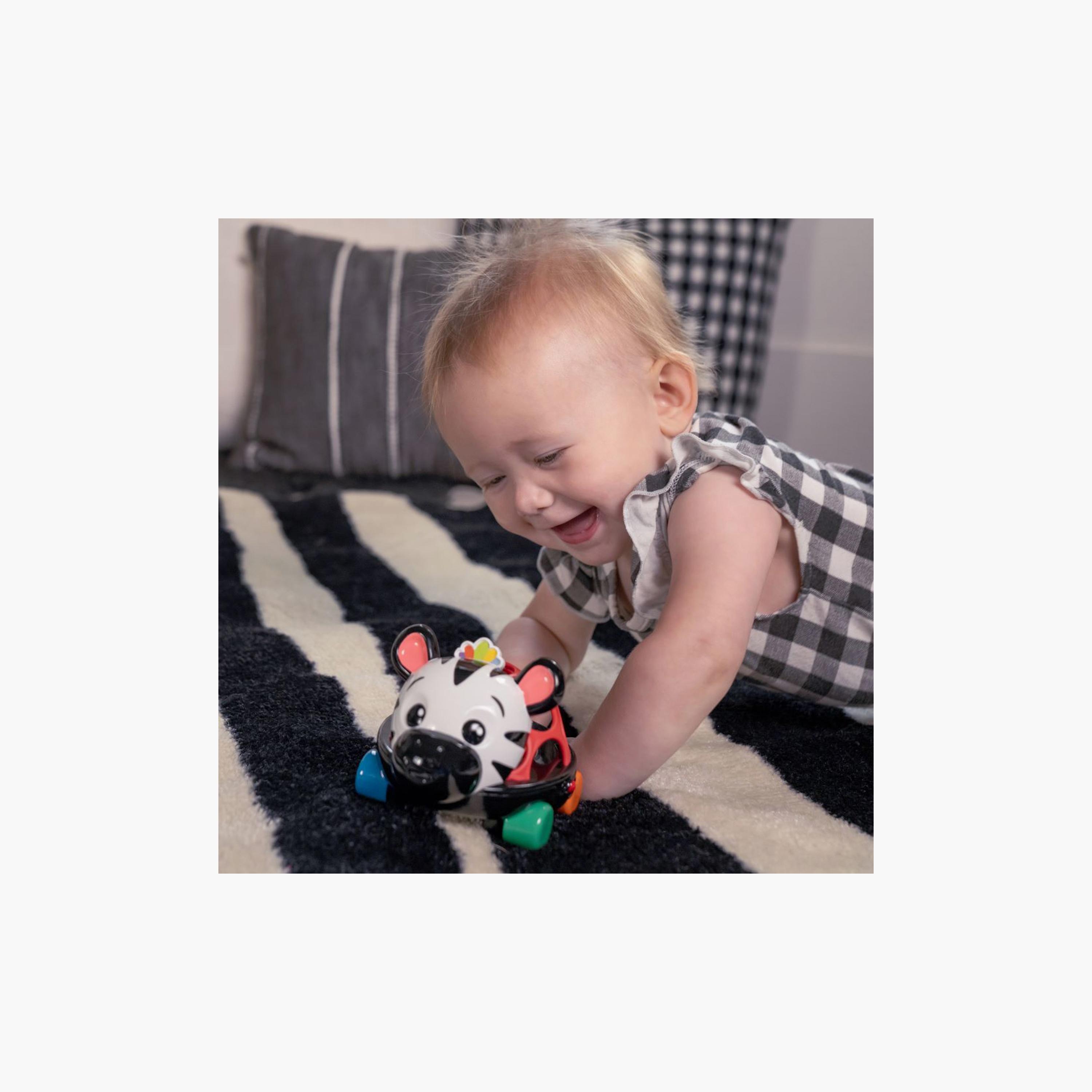 لعبة سيارة وخشخيشة أوبول كيريوس كار زن من بيبي أينشتاين-toys-babyandtoddlertoys-rattlesandteethers-image-5