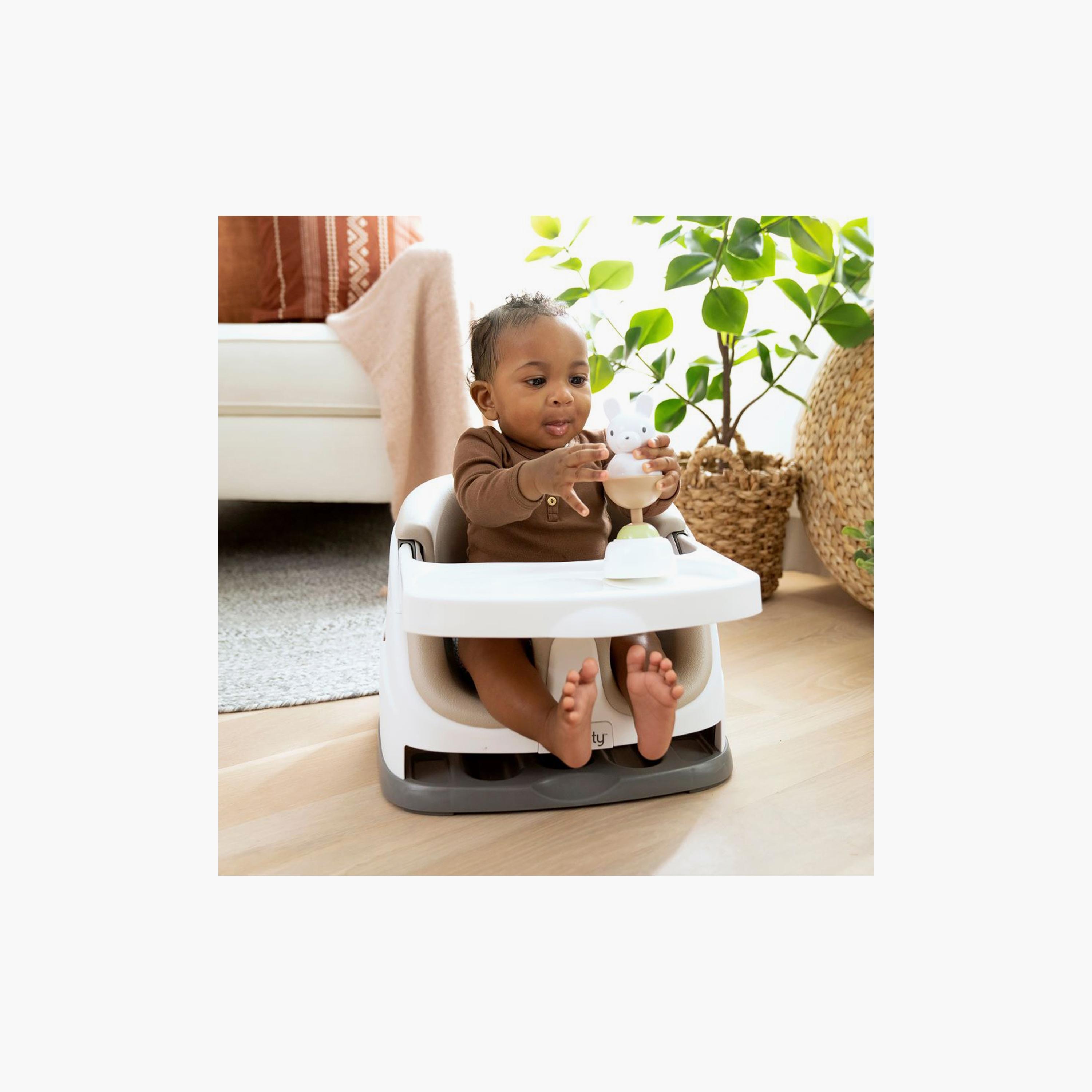 مقعد معزز تغذية ومقعد أرضي 2 في 1  بيبي بيز مع صينية تخزين ذاتية من إنجينيوتي-baby-feeding-highchairsandboosters-image-1