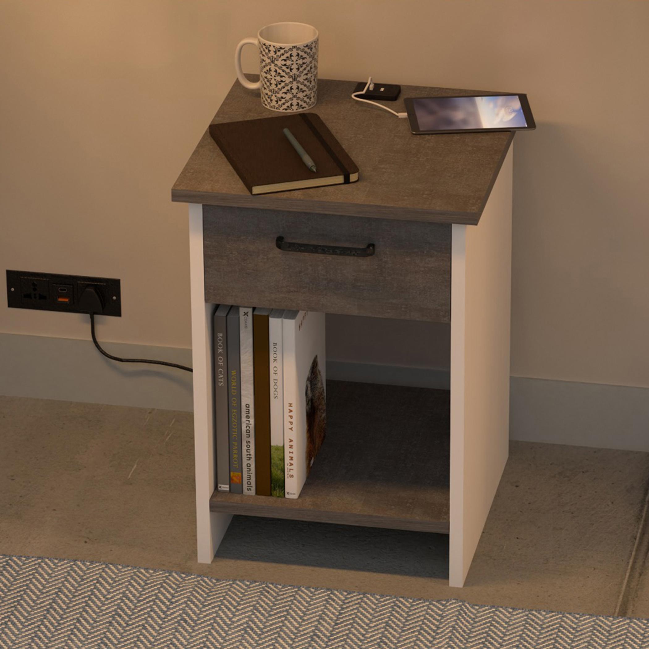 طاولة جانبية بسطح خشبي مع منفذ يو أس بي ودرج من ماهمايي - 40x40x56 سم-furniture-bedroom-nightstands-image-3
