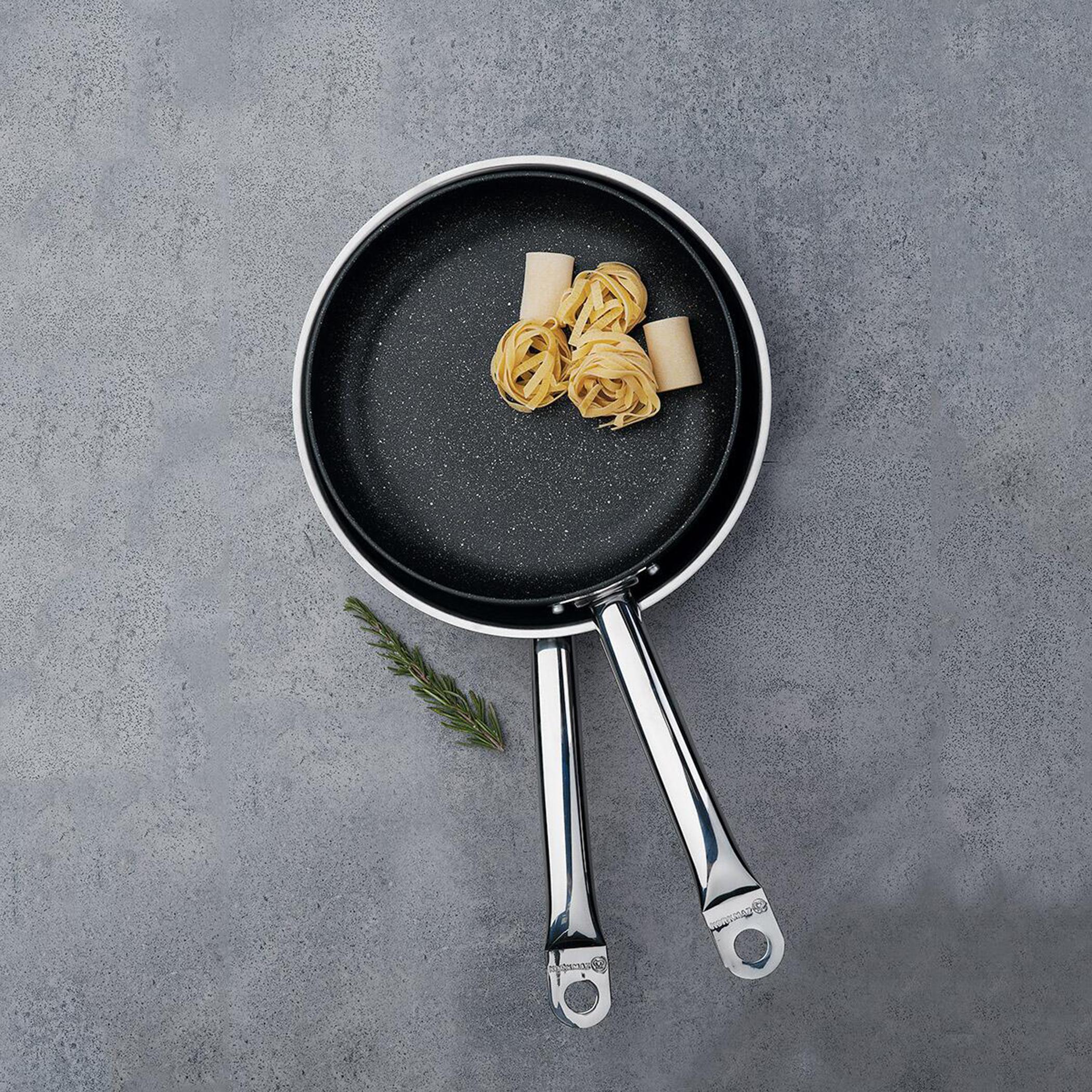 مقلاة برو نيرو بقاعدة حث من كوركوماز - 20×4 سم-household-kitchen-cookware-potsandpans-image-5